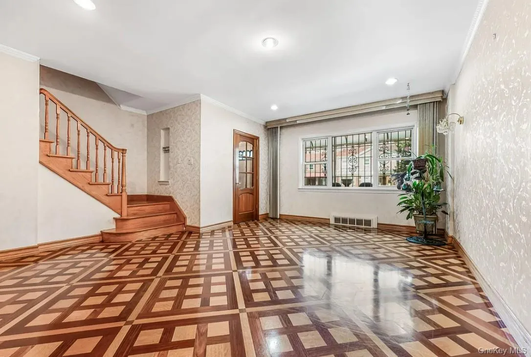10538 65th Road, New York, NY, 4 Bedroom Bedrooms, 10 Room Rooms,3 BathroomBathrooms,Residential Lease,For Rent,65th,0,1043224 10538 65th Road, New York, NY, 4 Bedroom Bedrooms, 10 Room Rooms,3 BathroomBathrooms,Residential Lease,For Rent,65th,0,1043224