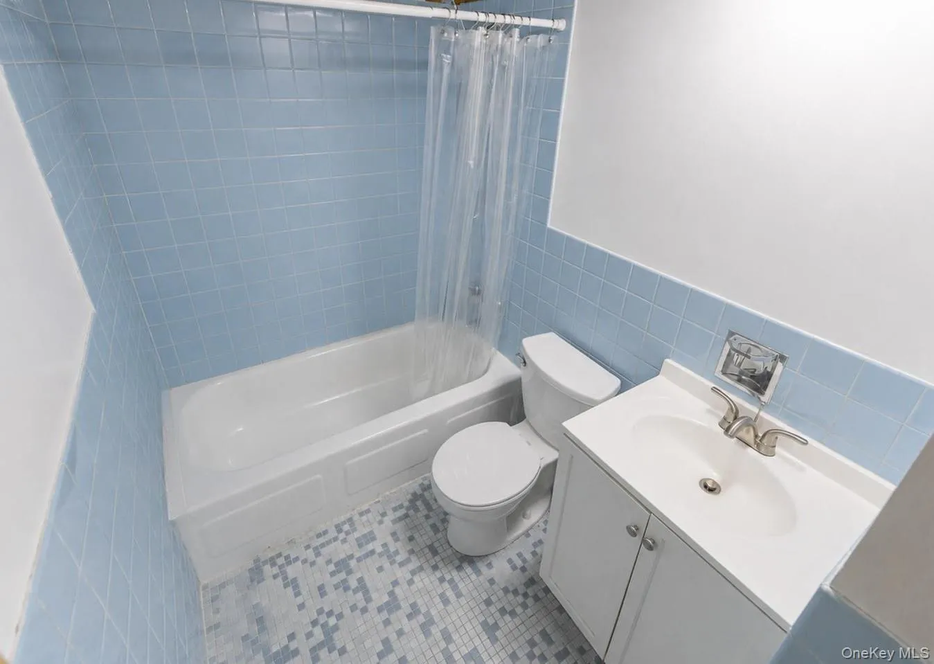 70 Mohawk Drive, Babylon, NY, 3 Bedrooms Bedrooms, 6 Rooms Rooms,2 BathroomsBathrooms,Residential,For Rent,Mohawk,0,1043228 70 Mohawk Drive, Babylon, NY, 3 Bedrooms Bedrooms, 6 Rooms Rooms,2 BathroomsBathrooms,Residential,For Rent,Mohawk,0,1043228