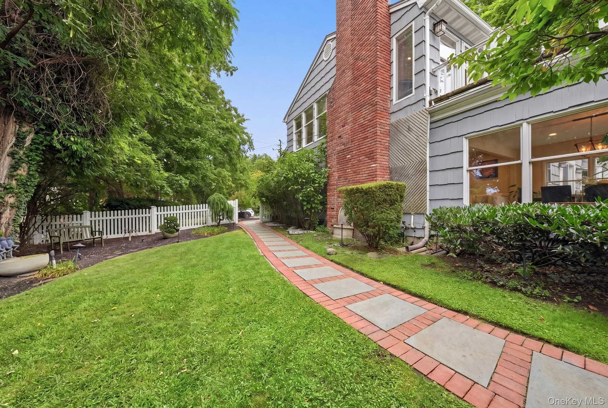 11 Prospect Road, Huntington, NY, 3 Bedrooms Bedrooms, 8 Rooms Rooms,2 BathroomsBathrooms,Residential,For Rent,Prospect,0,1043237 11 Prospect Road, Huntington, NY, 3 Bedrooms Bedrooms, 8 Rooms Rooms,2 BathroomsBathrooms,Residential,For Rent,Prospect,0,1043237