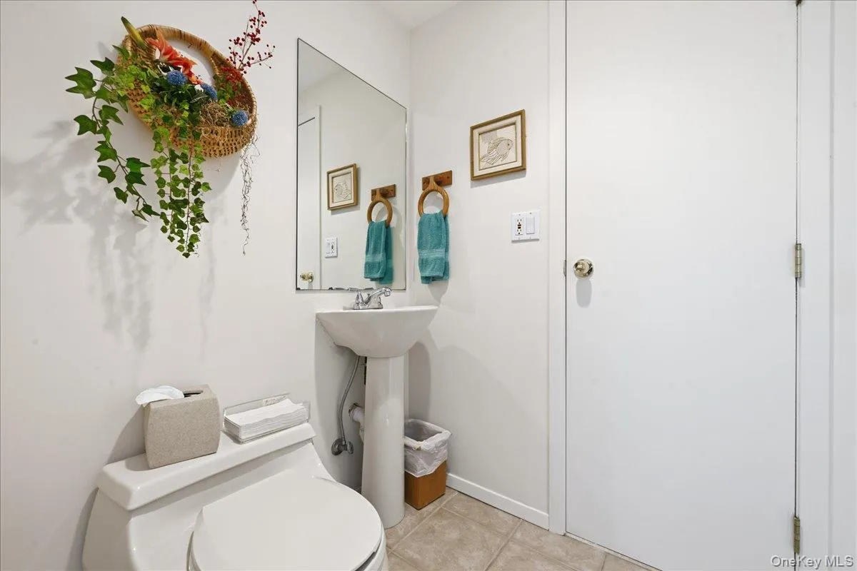 786 Bethlynn Court, Hempstead, NY, 4 Bedrooms Bedrooms, 9 Rooms Rooms,1 BathroomBathrooms,Residential,For Rent,Bethlynn,0,1043238 786 Bethlynn Court, Hempstead, NY, 4 Bedrooms Bedrooms, 9 Rooms Rooms,1 BathroomBathrooms,Residential,For Rent,Bethlynn,0,1043238