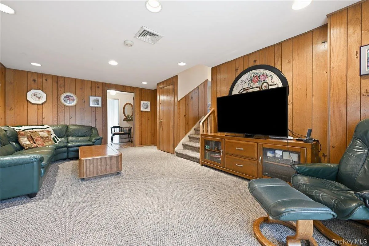 786 Bethlynn Court, Hempstead, NY, 4 Bedrooms Bedrooms, 9 Rooms Rooms,1 BathroomBathrooms,Residential,For Rent,Bethlynn,0,1043238 786 Bethlynn Court, Hempstead, NY, 4 Bedrooms Bedrooms, 9 Rooms Rooms,1 BathroomBathrooms,Residential,For Rent,Bethlynn,0,1043238
