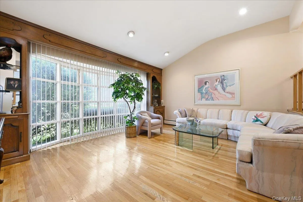 786 Bethlynn Court, Hempstead, NY, 4 Bedrooms Bedrooms, 9 Rooms Rooms,1 BathroomBathrooms,Residential,For Rent,Bethlynn,0,1043238 786 Bethlynn Court, Hempstead, NY, 4 Bedrooms Bedrooms, 9 Rooms Rooms,1 BathroomBathrooms,Residential,For Rent,Bethlynn,0,1043238