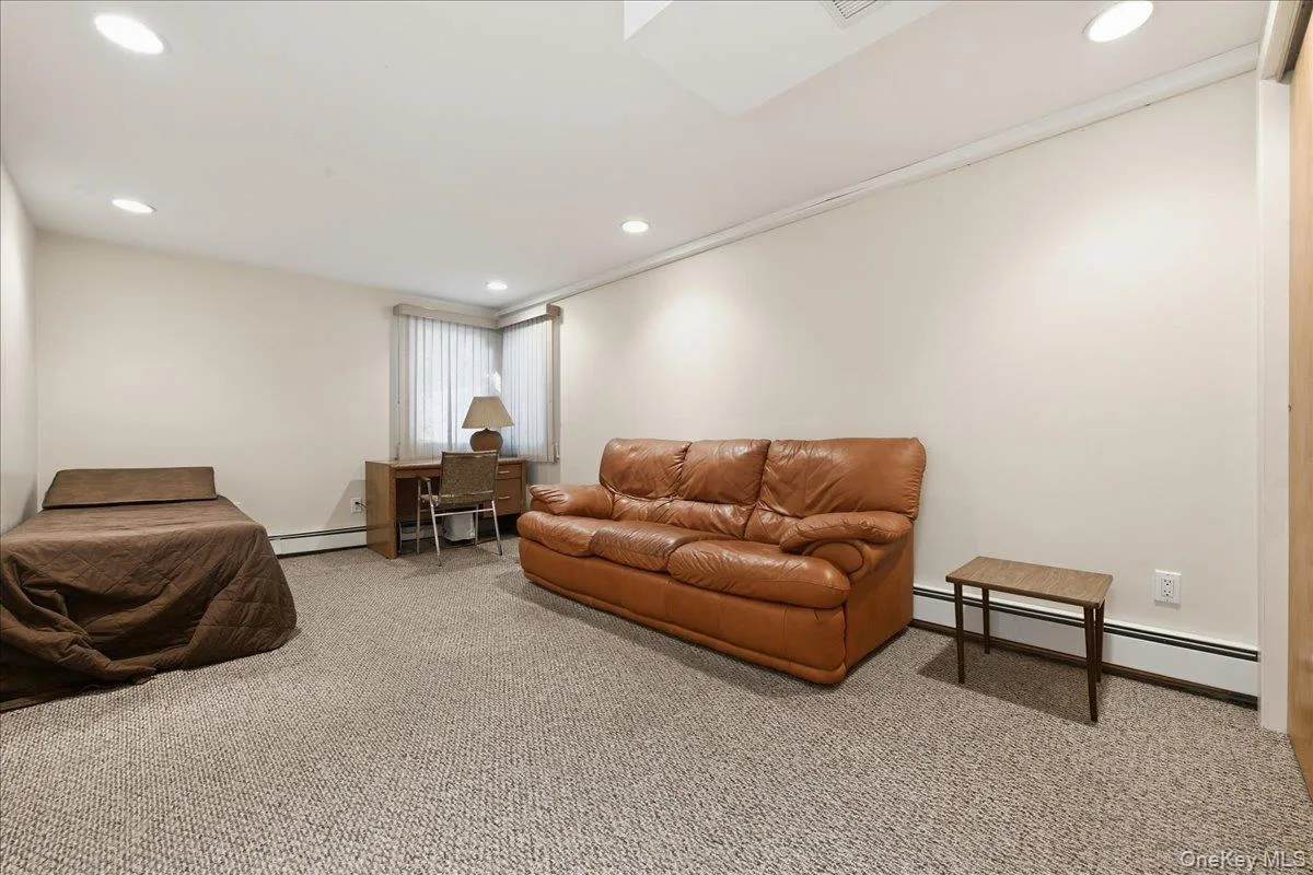 786 Bethlynn Court, Hempstead, NY, 4 Bedrooms Bedrooms, 9 Rooms Rooms,1 BathroomBathrooms,Residential,For Rent,Bethlynn,0,1043238 786 Bethlynn Court, Hempstead, NY, 4 Bedrooms Bedrooms, 9 Rooms Rooms,1 BathroomBathrooms,Residential,For Rent,Bethlynn,0,1043238