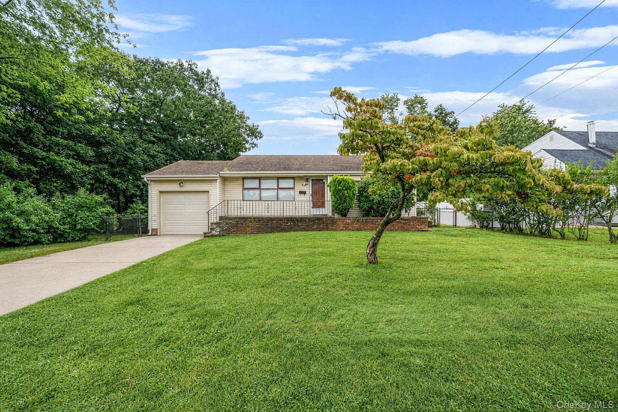 42 Walton Street, Islip, NY, 3 Bedrooms Bedrooms, 6 Rooms Rooms,1 BathroomBathrooms,Residential,For Rent,Walton,0,1043239 42 Walton Street, Islip, NY, 3 Bedrooms Bedrooms, 6 Rooms Rooms,1 BathroomBathrooms,Residential,For Rent,Walton,0,1043239