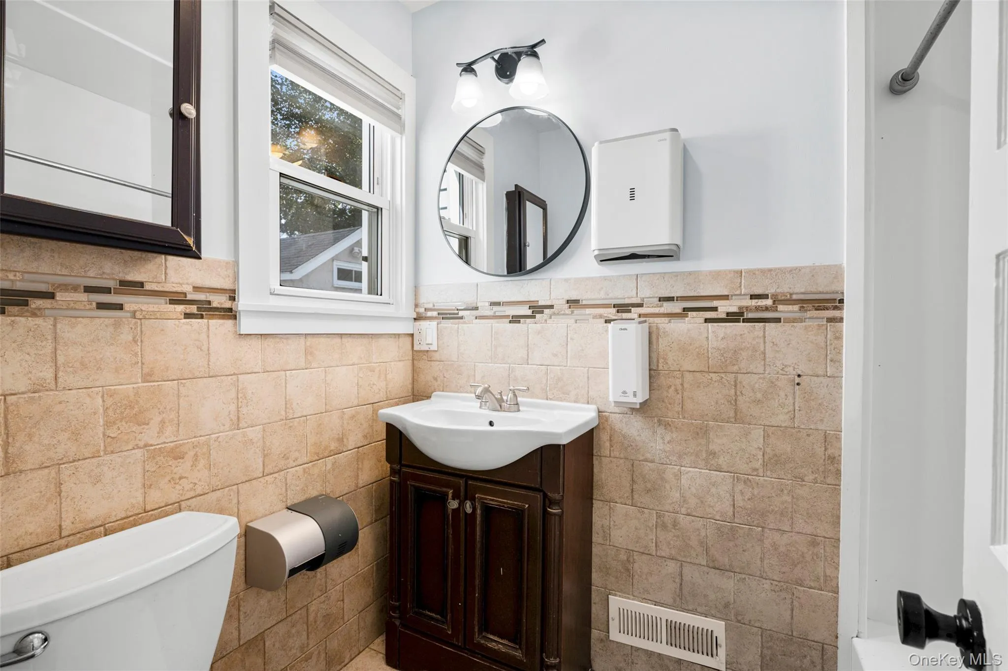 521 Jefferson Avenue, Rye Town, NY, 3 Bedrooms Bedrooms, 5 Rooms Rooms,2 BathroomsBathrooms,Residential Lease,For Rent,Jefferson,0,1043241 521 Jefferson Avenue, Rye Town, NY, 3 Bedrooms Bedrooms, 5 Rooms Rooms,2 BathroomsBathrooms,Residential Lease,For Rent,Jefferson,0,1043241