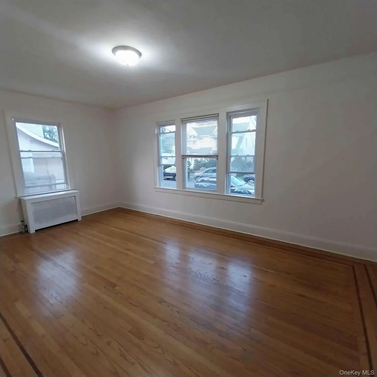19 Madison Avenue, Hempstead, NY, 2 Bedroom Bedrooms, 6 Room Rooms,1 BathroomBathrooms,Residential Lease,For Rent,Madison,0,1043242 19 Madison Avenue, Hempstead, NY, 2 Bedroom Bedrooms, 6 Room Rooms,1 BathroomBathrooms,Residential Lease,For Rent,Madison,0,1043242