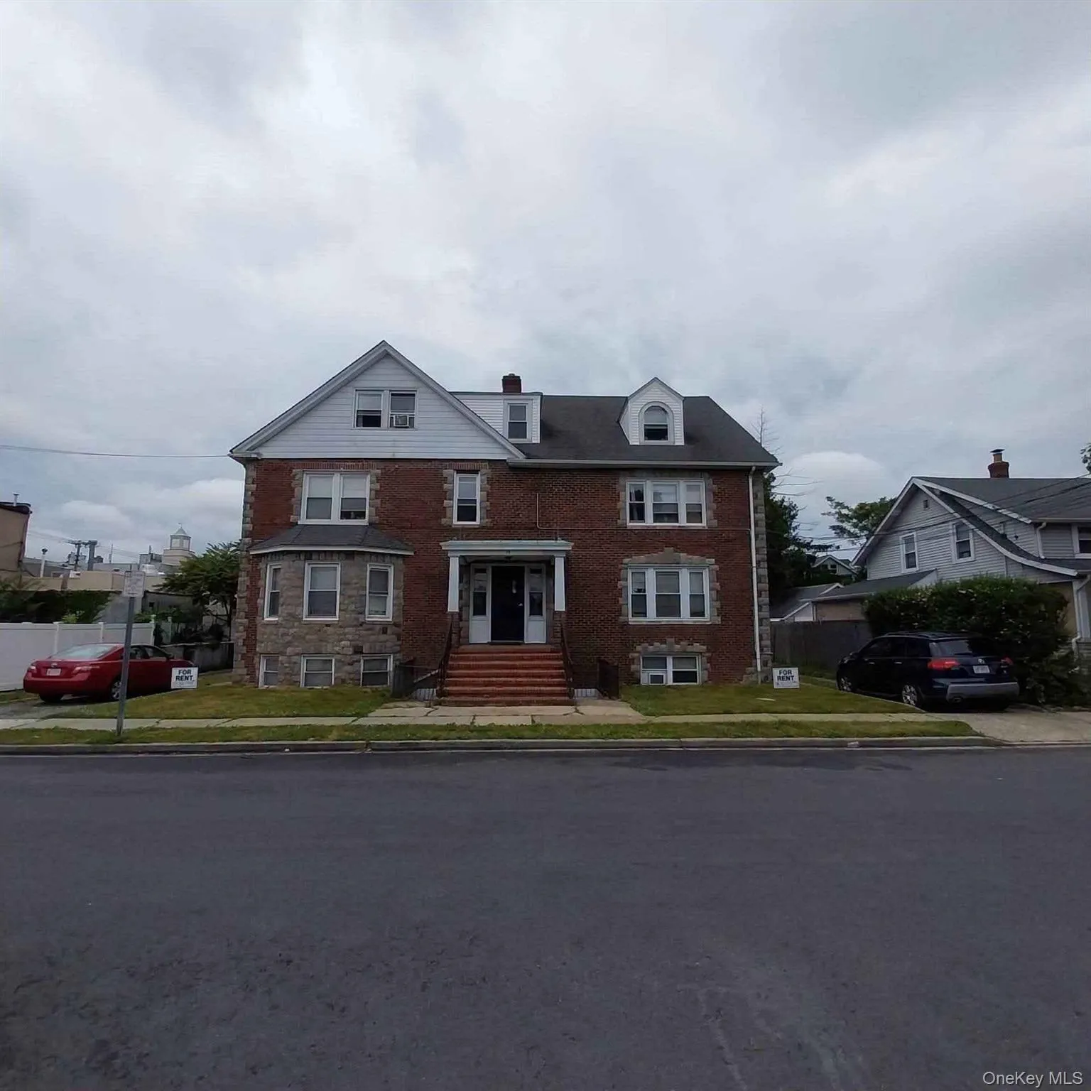 19 Madison Avenue, Hempstead, NY, 2 Bedroom Bedrooms, 6 Room Rooms,1 BathroomBathrooms,Residential Lease,For Rent,Madison,0,1043242 19 Madison Avenue, Hempstead, NY, 2 Bedroom Bedrooms, 6 Room Rooms,1 BathroomBathrooms,Residential Lease,For Rent,Madison,0,1043242