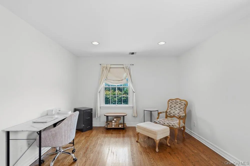 47 Syosset Circle, Oyster Bay, NY, 4 Bedrooms Bedrooms, 9 Rooms Rooms,2 BathroomsBathrooms,Residential,For Rent,Syosset,0,1043245 47 Syosset Circle, Oyster Bay, NY, 4 Bedrooms Bedrooms, 9 Rooms Rooms,2 BathroomsBathrooms,Residential,For Rent,Syosset,0,1043245