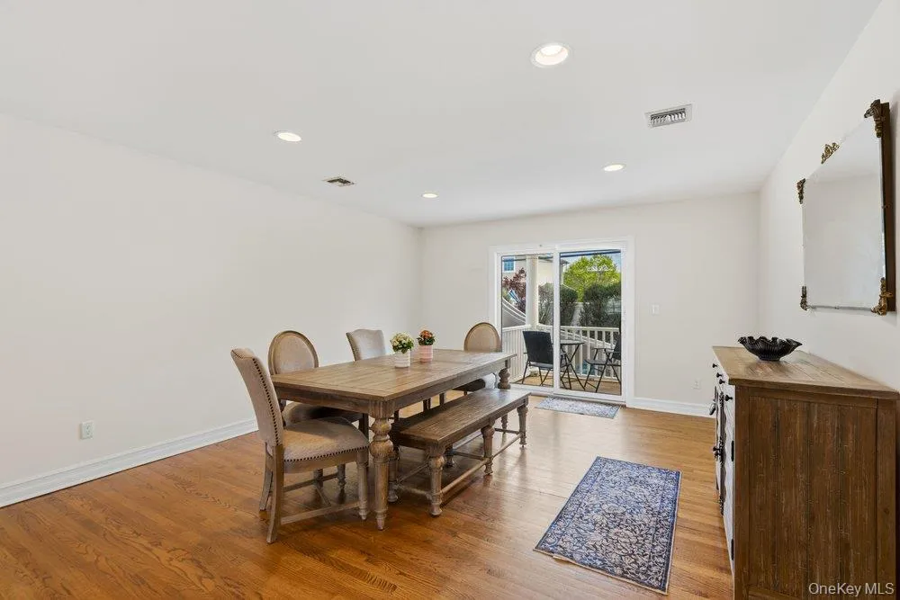 47 Syosset Circle, Oyster Bay, NY, 4 Bedrooms Bedrooms, 9 Rooms Rooms,2 BathroomsBathrooms,Residential,For Rent,Syosset,0,1043245 47 Syosset Circle, Oyster Bay, NY, 4 Bedrooms Bedrooms, 9 Rooms Rooms,2 BathroomsBathrooms,Residential,For Rent,Syosset,0,1043245