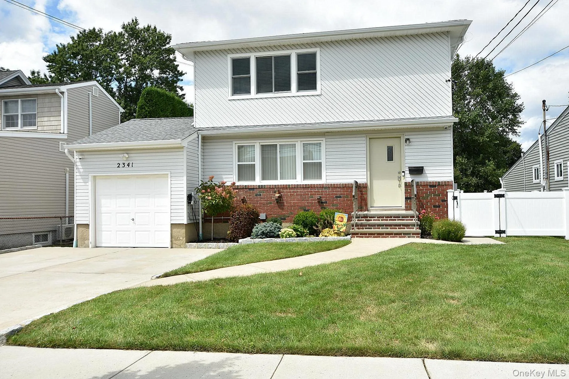 2341 Redmond Road, Hempstead, NY, 6 Bedrooms Bedrooms, 13 Rooms Rooms,2 BathroomsBathrooms,Residential,For Rent,Redmond,0,1043246 2341 Redmond Road, Hempstead, NY, 6 Bedrooms Bedrooms, 13 Rooms Rooms,2 BathroomsBathrooms,Residential,For Rent,Redmond,0,1043246
