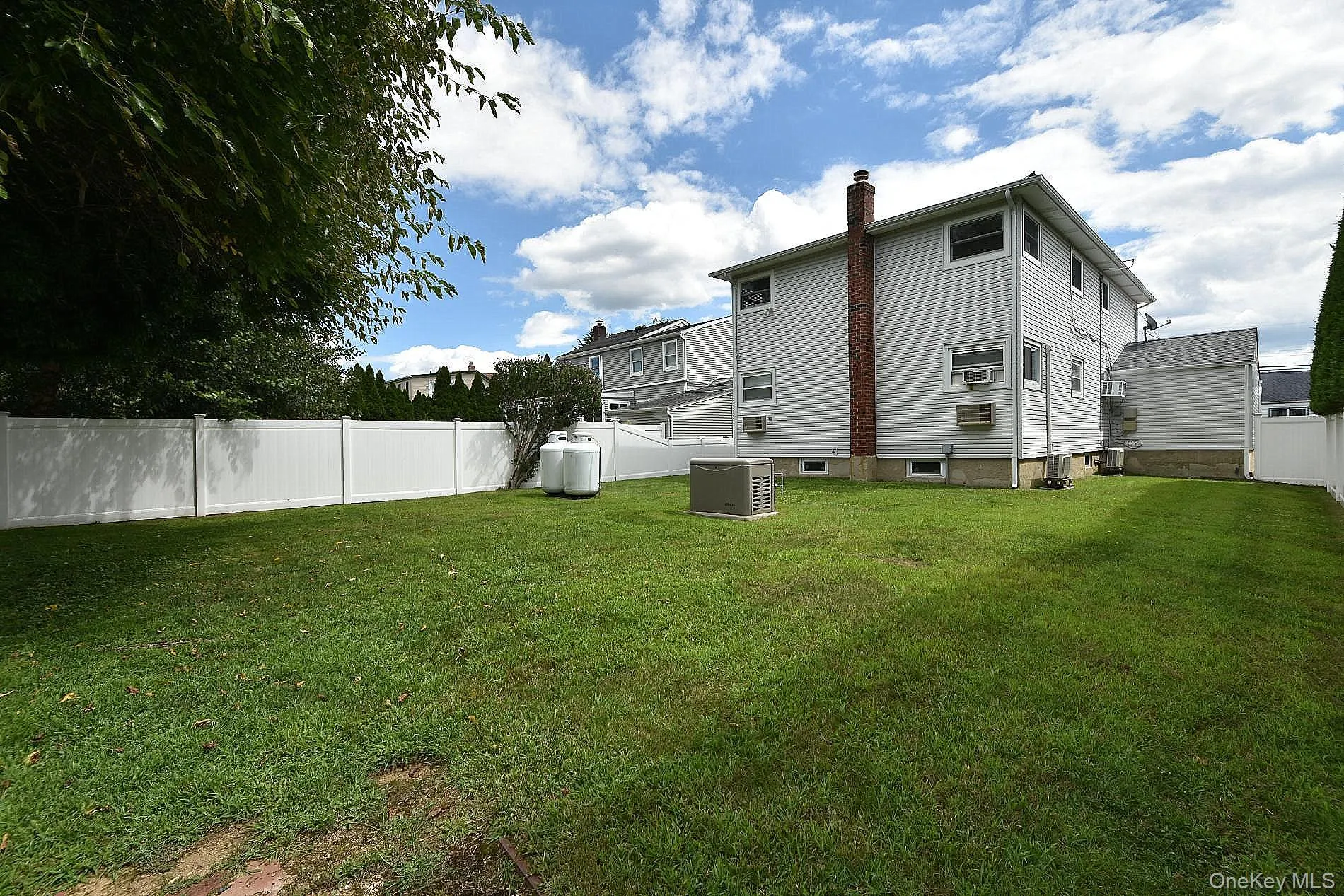 2341 Redmond Road, Hempstead, NY, 6 Bedrooms Bedrooms, 13 Rooms Rooms,2 BathroomsBathrooms,Residential,For Rent,Redmond,0,1043246 2341 Redmond Road, Hempstead, NY, 6 Bedrooms Bedrooms, 13 Rooms Rooms,2 BathroomsBathrooms,Residential,For Rent,Redmond,0,1043246