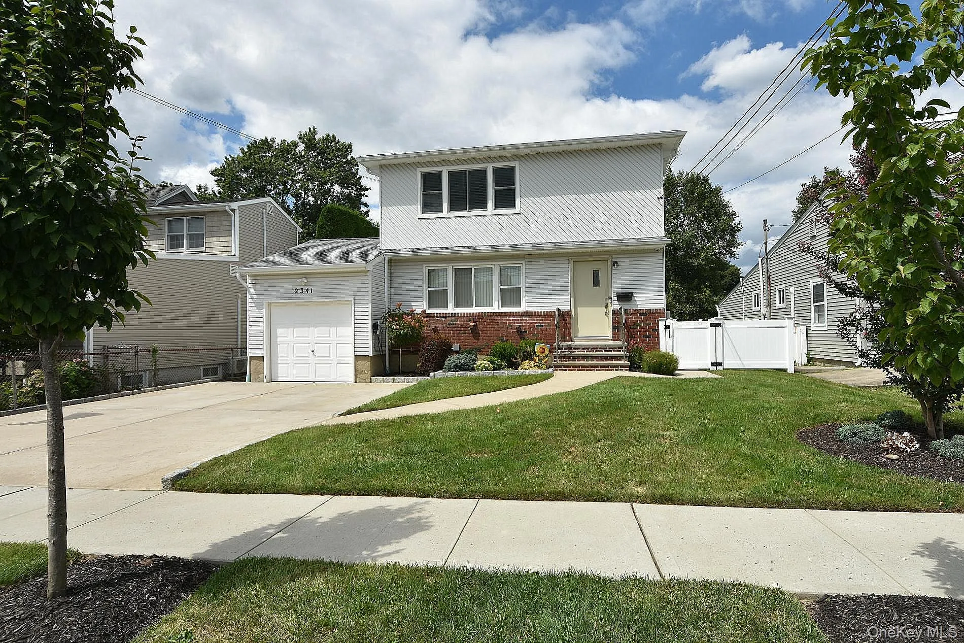 2341 Redmond Road, Hempstead, NY, 6 Bedrooms Bedrooms, 13 Rooms Rooms,2 BathroomsBathrooms,Residential,For Rent,Redmond,0,1043246 2341 Redmond Road, Hempstead, NY, 6 Bedrooms Bedrooms, 13 Rooms Rooms,2 BathroomsBathrooms,Residential,For Rent,Redmond,0,1043246