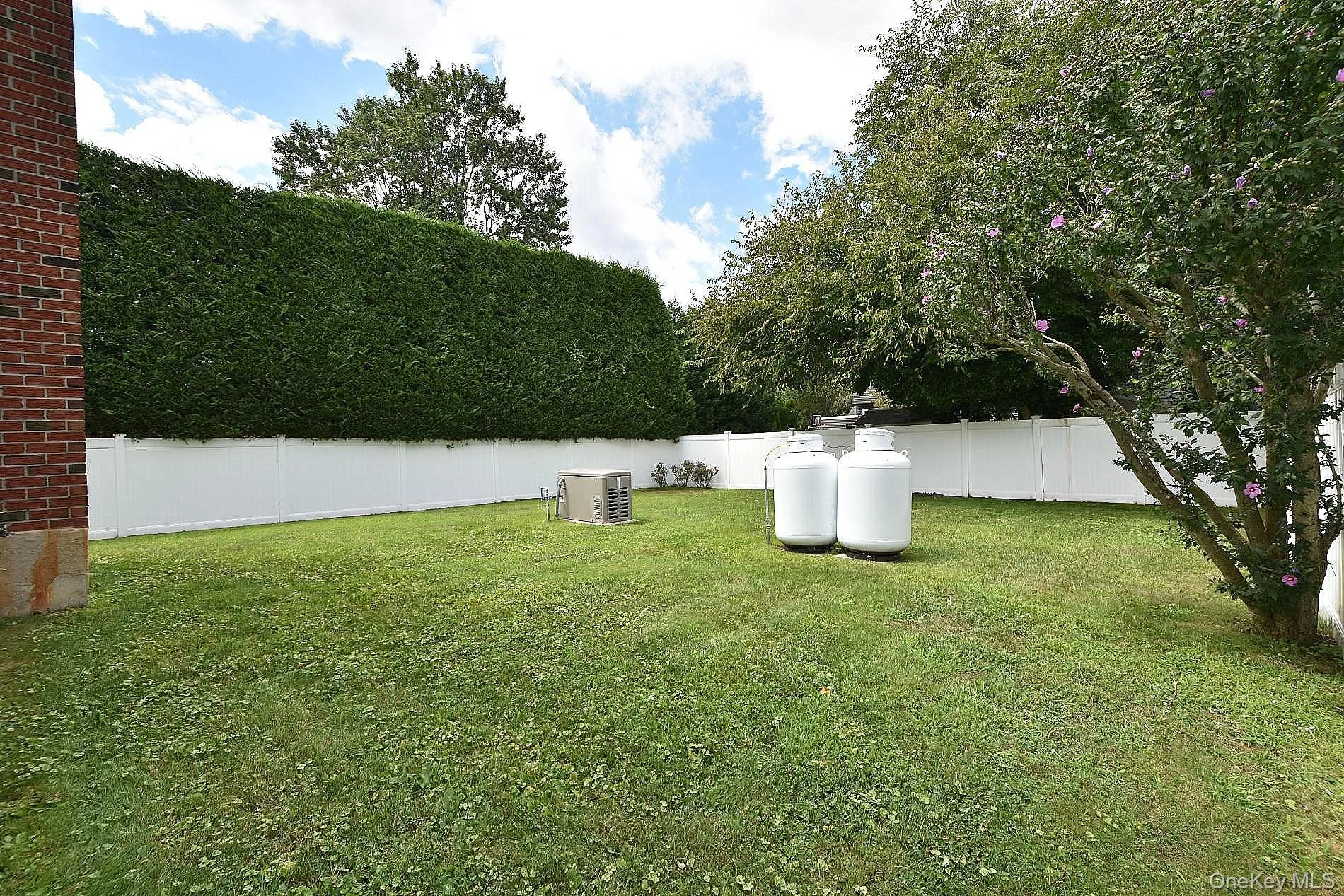 2341 Redmond Road, Hempstead, NY, 6 Bedrooms Bedrooms, 13 Rooms Rooms,2 BathroomsBathrooms,Residential,For Rent,Redmond,0,1043246 2341 Redmond Road, Hempstead, NY, 6 Bedrooms Bedrooms, 13 Rooms Rooms,2 BathroomsBathrooms,Residential,For Rent,Redmond,0,1043246