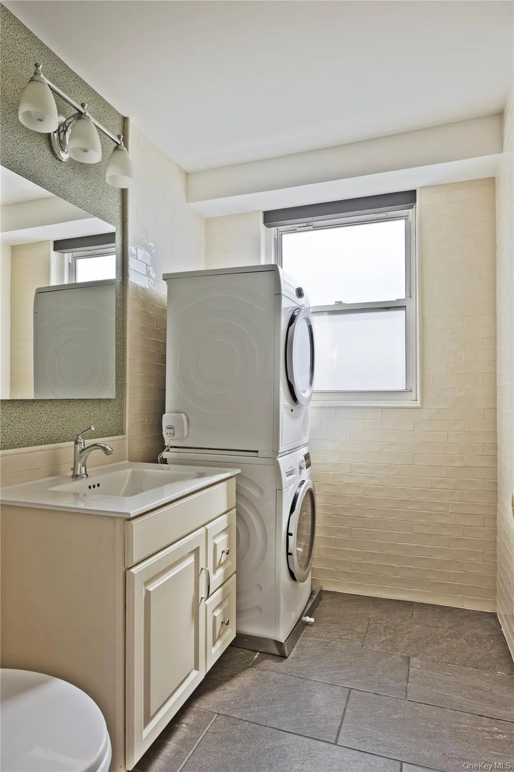 3333 Henry Hudson Parkway, New York, NY, 3 Bedrooms Bedrooms, 6 Rooms Rooms,2 BathroomsBathrooms,Residential,For Rent,Henry Hudson,0,1043249 3333 Henry Hudson Parkway, New York, NY, 3 Bedrooms Bedrooms, 6 Rooms Rooms,2 BathroomsBathrooms,Residential,For Rent,Henry Hudson,0,1043249