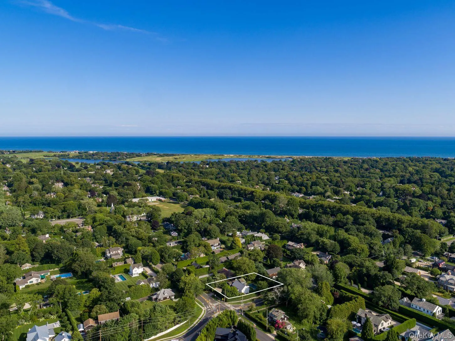 117 Buell Lane, East Hampton, NY, 4 Bedrooms Bedrooms, 14 Rooms Rooms,4 BathroomsBathrooms,Residential,For Rent,Buell,0,1043252 117 Buell Lane, East Hampton, NY, 4 Bedrooms Bedrooms, 14 Rooms Rooms,4 BathroomsBathrooms,Residential,For Rent,Buell,0,1043252
