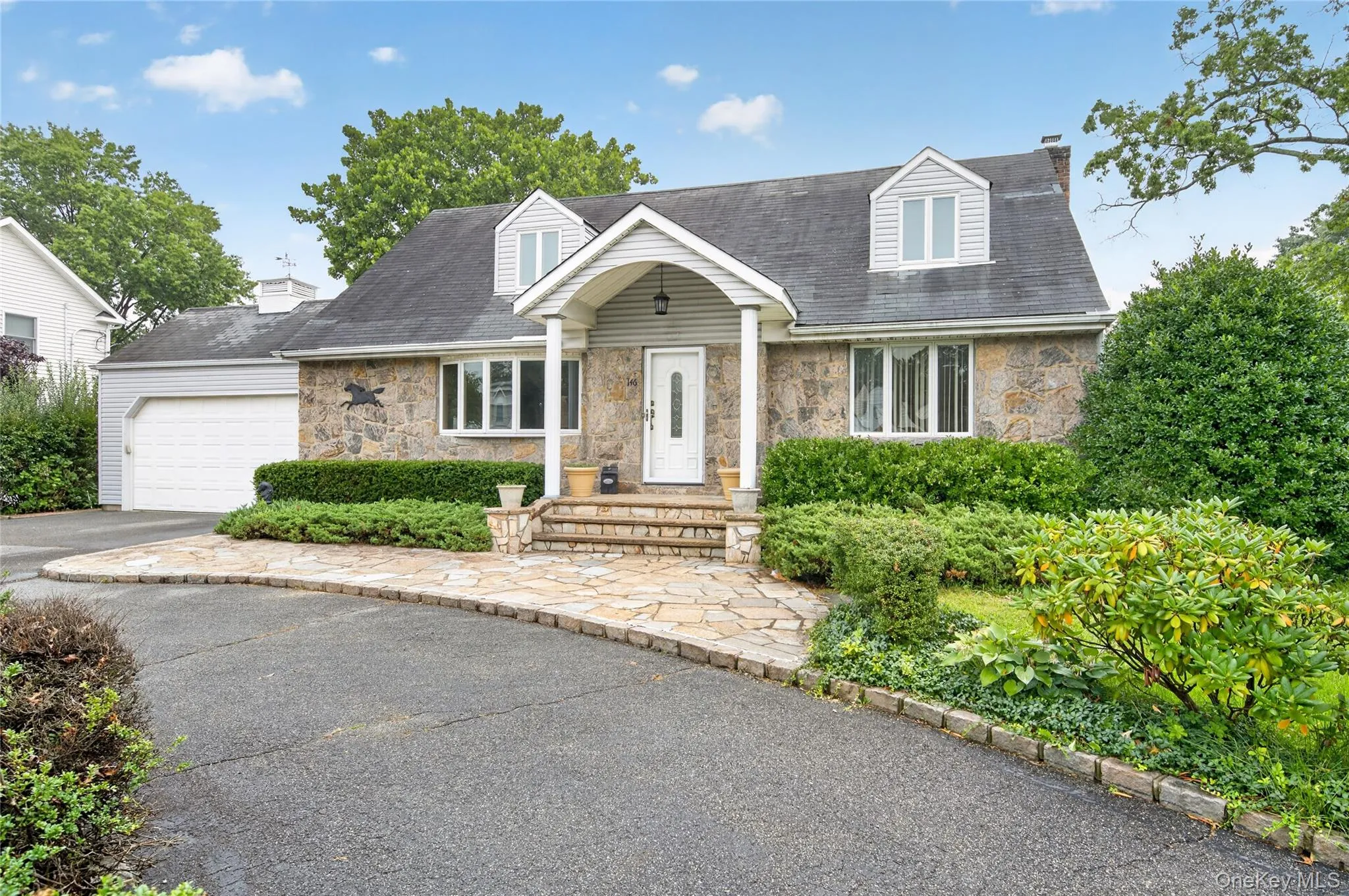 146 Longwood Avenue, North Hempstead, NY, 4 Bedrooms Bedrooms, 7 Rooms Rooms,2 BathroomsBathrooms,Residential,For Rent,Longwood,0,1043253 146 Longwood Avenue, North Hempstead, NY, 4 Bedrooms Bedrooms, 7 Rooms Rooms,2 BathroomsBathrooms,Residential,For Rent,Longwood,0,1043253