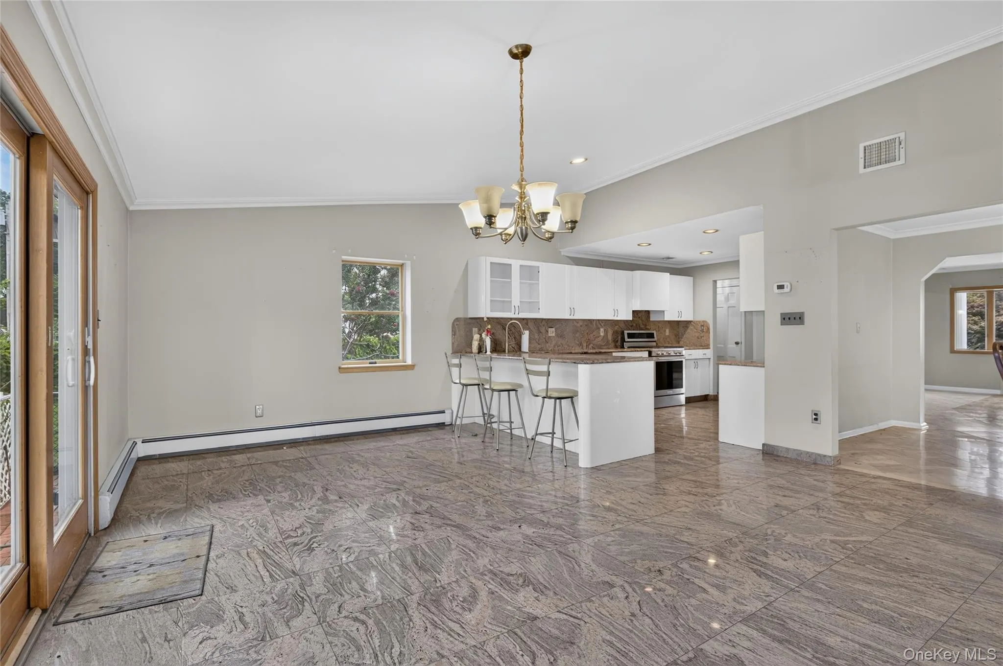 146 Longwood Avenue, North Hempstead, NY, 4 Bedrooms Bedrooms, 7 Rooms Rooms,2 BathroomsBathrooms,Residential,For Rent,Longwood,0,1043253 146 Longwood Avenue, North Hempstead, NY, 4 Bedrooms Bedrooms, 7 Rooms Rooms,2 BathroomsBathrooms,Residential,For Rent,Longwood,0,1043253