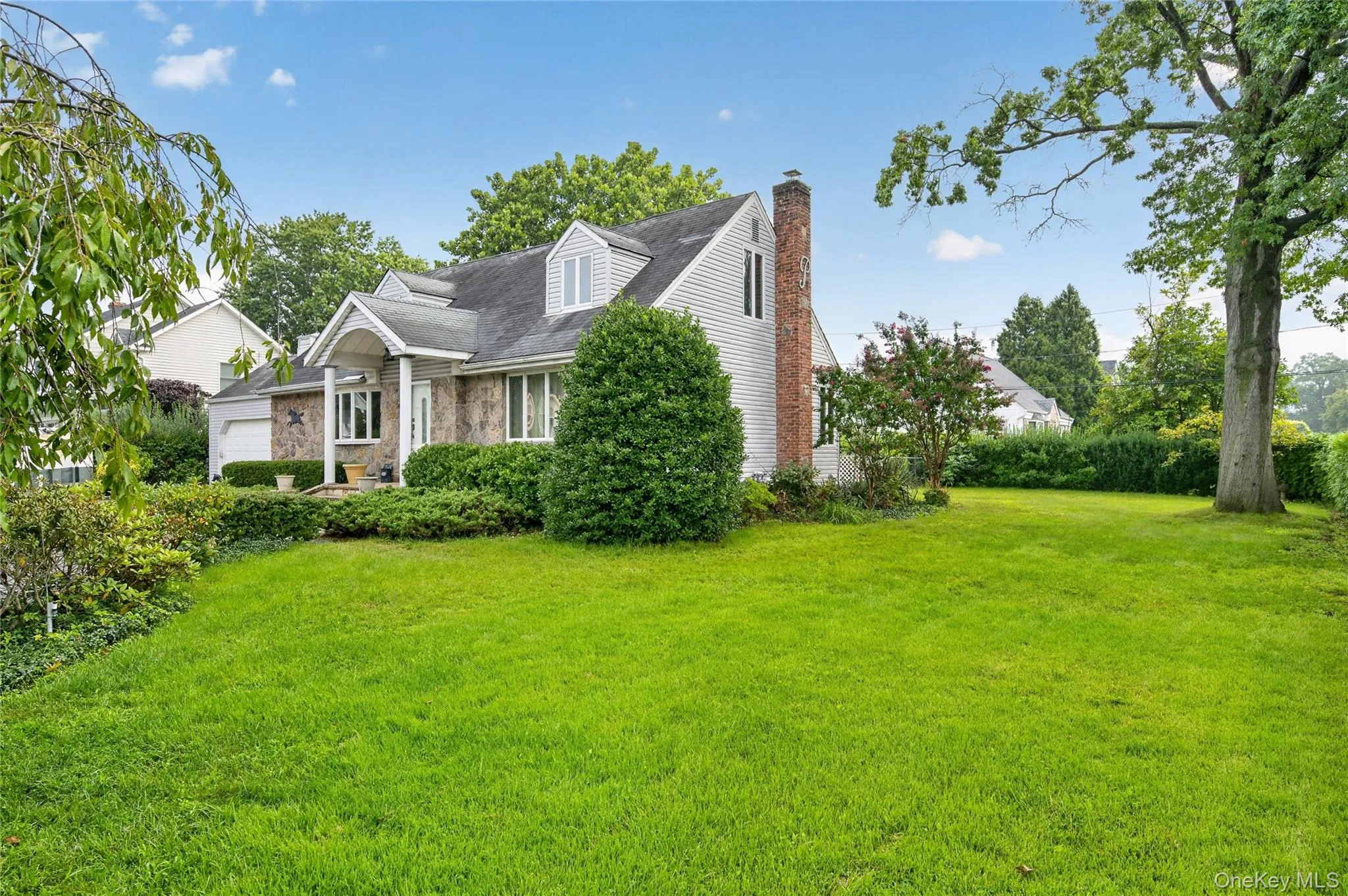 146 Longwood Avenue, North Hempstead, NY, 4 Bedrooms Bedrooms, 7 Rooms Rooms,2 BathroomsBathrooms,Residential,For Rent,Longwood,0,1043253 146 Longwood Avenue, North Hempstead, NY, 4 Bedrooms Bedrooms, 7 Rooms Rooms,2 BathroomsBathrooms,Residential,For Rent,Longwood,0,1043253