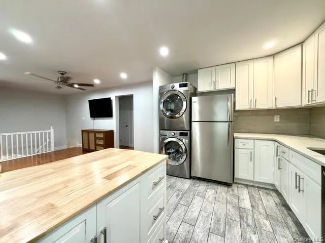 64-62 223rd Place, New York, NY, 2 Bedrooms Bedrooms, 5 Rooms Rooms,1 BathroomBathrooms,Residential,For Rent,223rd,0,1043254 64-62 223rd Place, New York, NY, 2 Bedrooms Bedrooms, 5 Rooms Rooms,1 BathroomBathrooms,Residential,For Rent,223rd,0,1043254