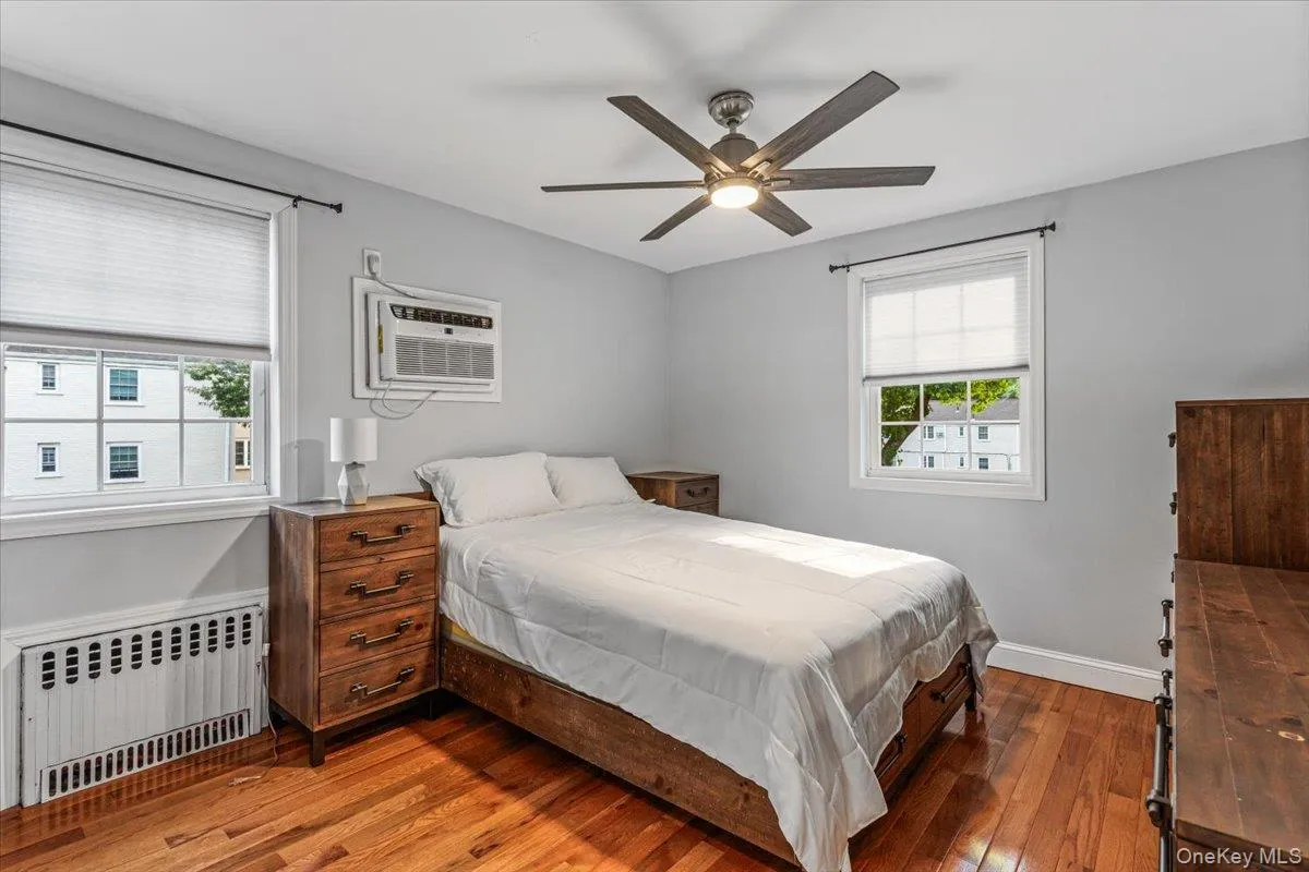 64-62 223rd Place, New York, NY, 2 Bedrooms Bedrooms, 5 Rooms Rooms,1 BathroomBathrooms,Residential,For Rent,223rd,0,1043254 64-62 223rd Place, New York, NY, 2 Bedrooms Bedrooms, 5 Rooms Rooms,1 BathroomBathrooms,Residential,For Rent,223rd,0,1043254