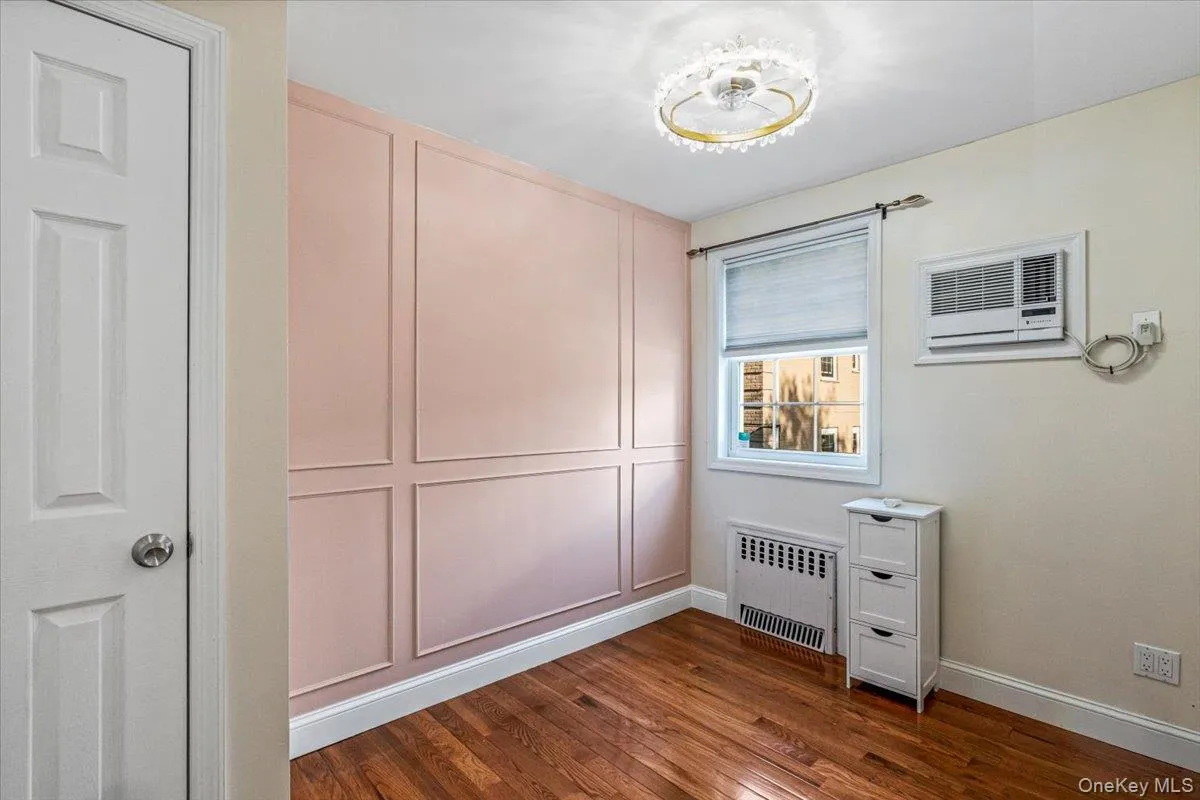 64-62 223rd Place, New York, NY, 2 Bedrooms Bedrooms, 5 Rooms Rooms,1 BathroomBathrooms,Residential,For Rent,223rd,0,1043254 64-62 223rd Place, New York, NY, 2 Bedrooms Bedrooms, 5 Rooms Rooms,1 BathroomBathrooms,Residential,For Rent,223rd,0,1043254
