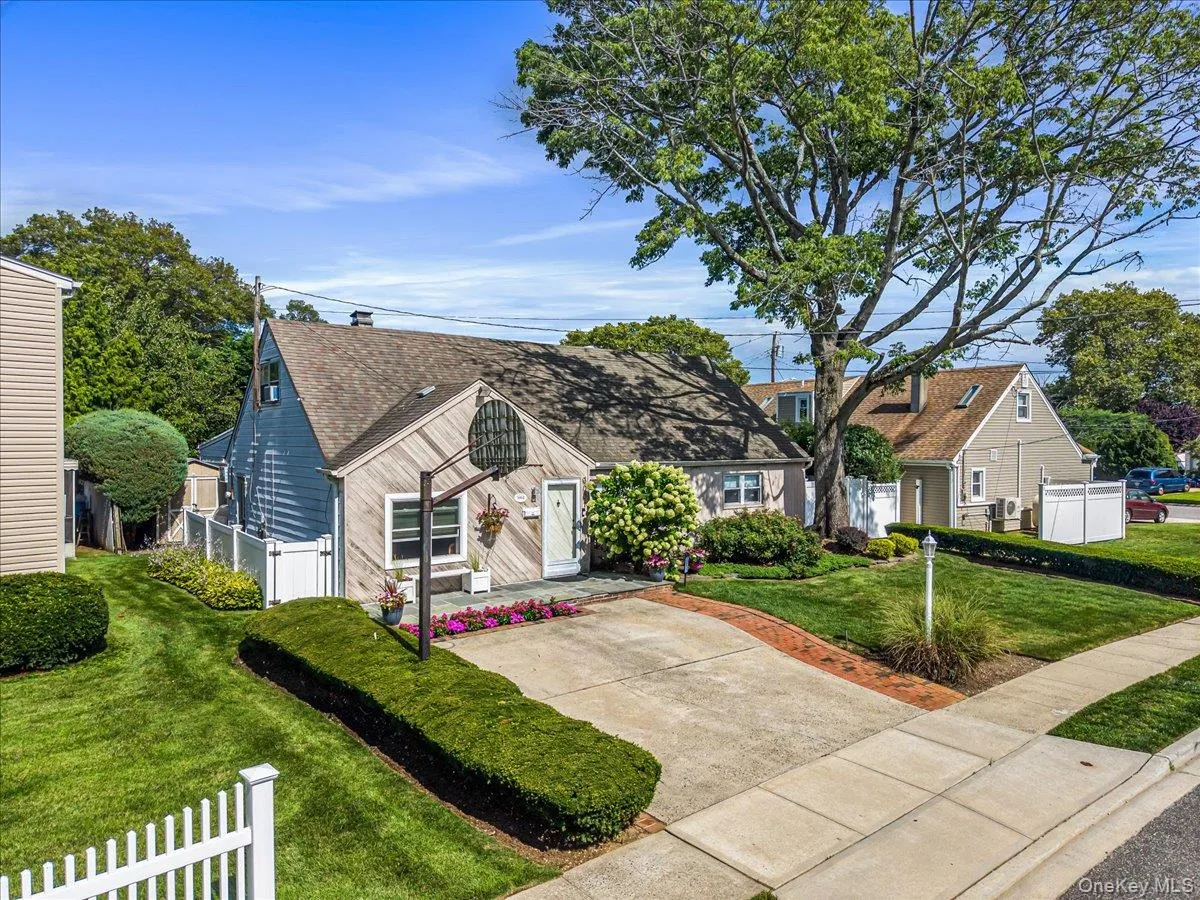 3001 Tinker Drive, Hempstead, NY, 3 Bedrooms Bedrooms, 7 Rooms Rooms,2 BathroomsBathrooms,Residential,For Rent,Tinker,0,1043256 3001 Tinker Drive, Hempstead, NY, 3 Bedrooms Bedrooms, 7 Rooms Rooms,2 BathroomsBathrooms,Residential,For Rent,Tinker,0,1043256