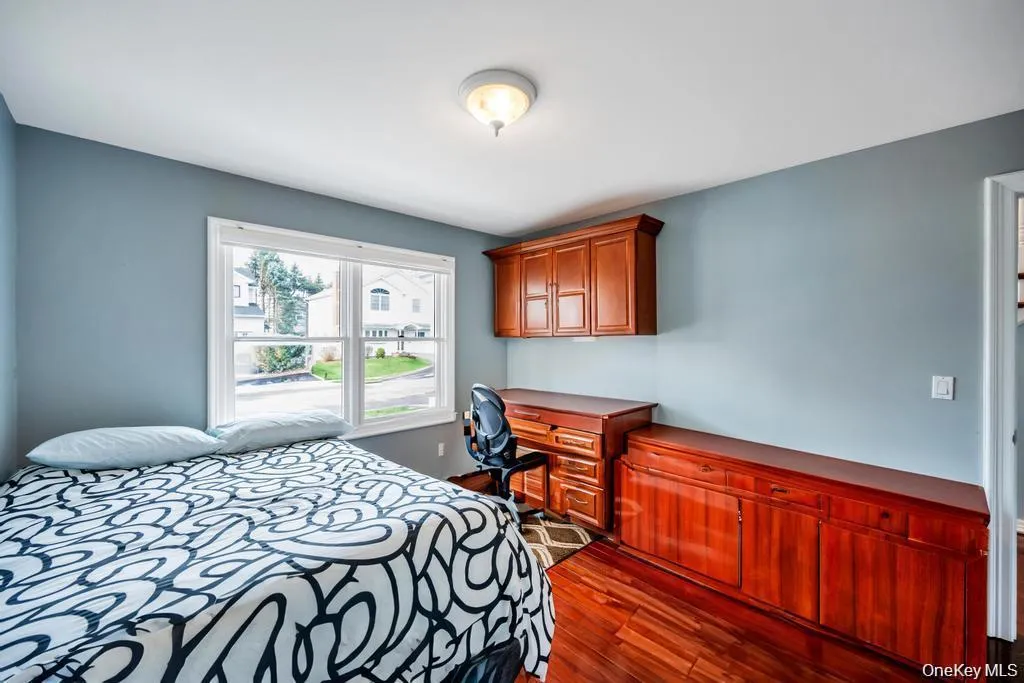 6 Garden Circle, Oyster Bay, NY, 6 Bedrooms Bedrooms, 10 Rooms Rooms,5 BathroomsBathrooms,Residential,For Rent,Garden,0,1043257 6 Garden Circle, Oyster Bay, NY, 6 Bedrooms Bedrooms, 10 Rooms Rooms,5 BathroomsBathrooms,Residential,For Rent,Garden,0,1043257