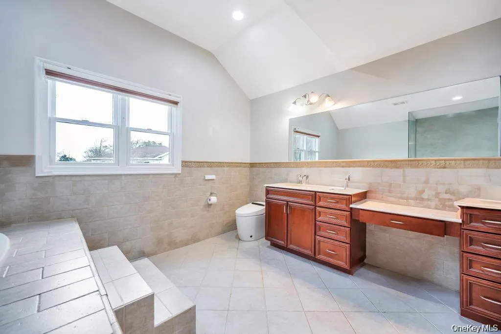 6 Garden Circle, Oyster Bay, NY, 6 Bedrooms Bedrooms, 10 Rooms Rooms,5 BathroomsBathrooms,Residential,For Rent,Garden,0,1043257 6 Garden Circle, Oyster Bay, NY, 6 Bedrooms Bedrooms, 10 Rooms Rooms,5 BathroomsBathrooms,Residential,For Rent,Garden,0,1043257