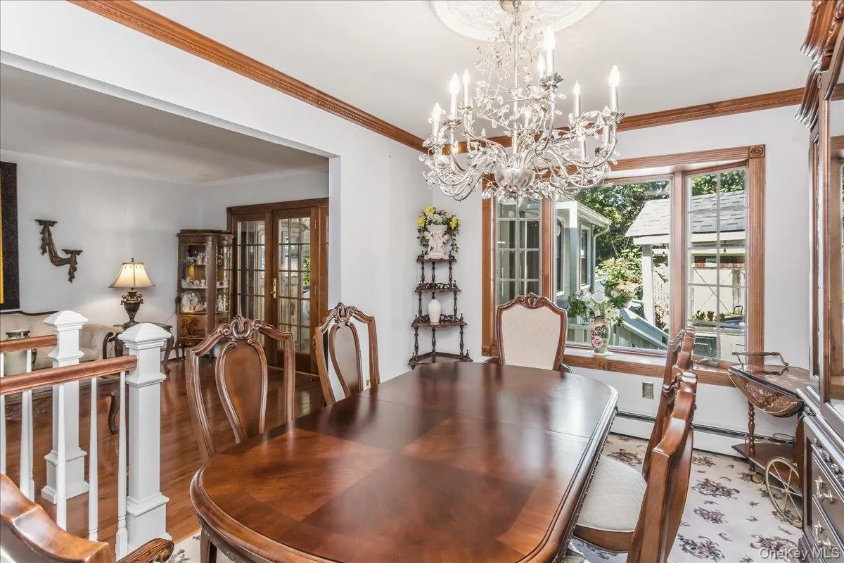 18 Linden Avenue, Smithtown, NY, 4 Bedrooms Bedrooms, 10 Rooms Rooms,3 BathroomsBathrooms,Residential,For Rent,Linden,0,1043258 18 Linden Avenue, Smithtown, NY, 4 Bedrooms Bedrooms, 10 Rooms Rooms,3 BathroomsBathrooms,Residential,For Rent,Linden,0,1043258