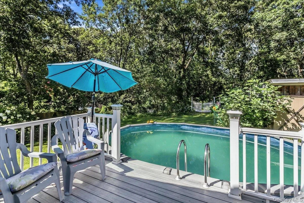 18 Linden Avenue, Smithtown, NY, 4 Bedrooms Bedrooms, 10 Rooms Rooms,3 BathroomsBathrooms,Residential,For Rent,Linden,0,1043258 18 Linden Avenue, Smithtown, NY, 4 Bedrooms Bedrooms, 10 Rooms Rooms,3 BathroomsBathrooms,Residential,For Rent,Linden,0,1043258