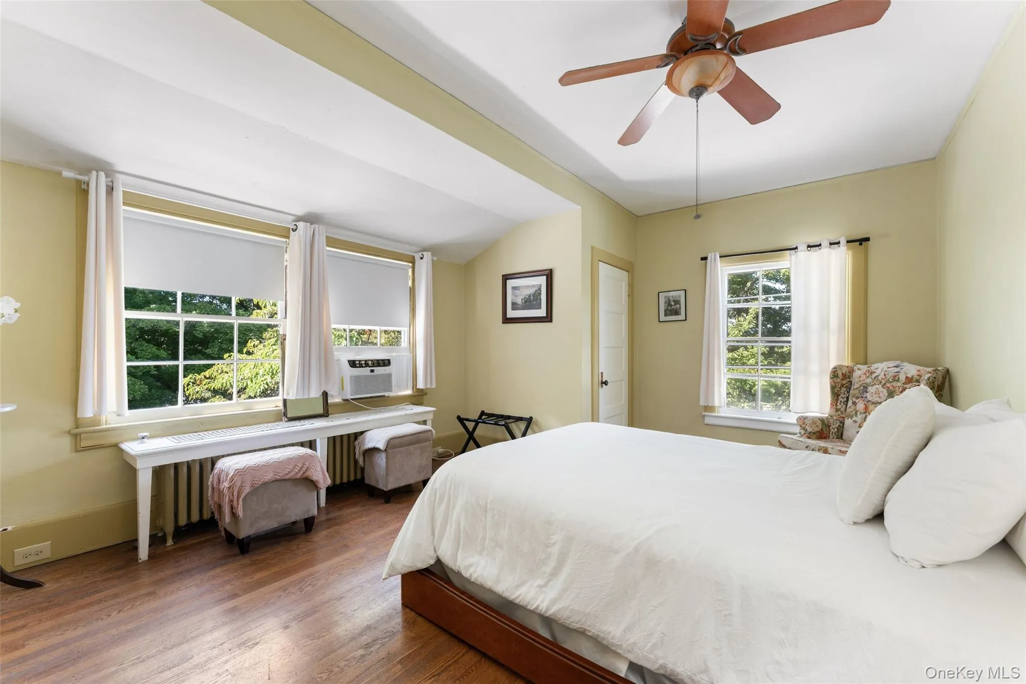 5 Trinity Place, Cornwall, NY, 6 Bedrooms Bedrooms, 15 Rooms Rooms,5 BathroomsBathrooms,Residential,For Rent,Trinity,0,1043259 5 Trinity Place, Cornwall, NY, 6 Bedrooms Bedrooms, 15 Rooms Rooms,5 BathroomsBathrooms,Residential,For Rent,Trinity,0,1043259