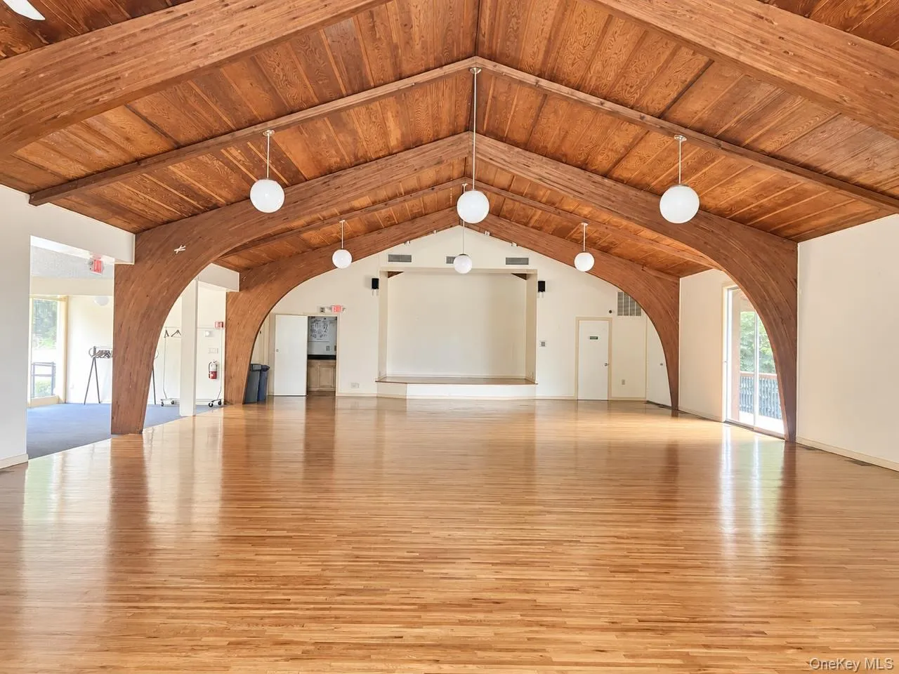 14 Powder Horn Way, Greenburgh, NY, 4 Bedroom Bedrooms, 8 Room Rooms,2 BathroomBathrooms,Residential Lease,For Rent,Powder Horn,0,1043264 14 Powder Horn Way, Greenburgh, NY, 4 Bedroom Bedrooms, 8 Room Rooms,2 BathroomBathrooms,Residential Lease,For Rent,Powder Horn,0,1043264