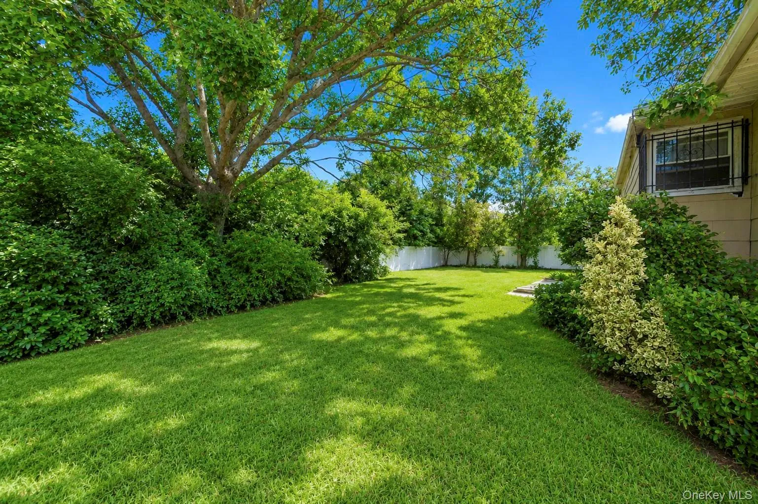 334 Robbins Street, Babylon, NY, 3 Bedrooms Bedrooms, 6 Rooms Rooms,2 BathroomsBathrooms,Residential,For Rent,Robbins,0,1043269 334 Robbins Street, Babylon, NY, 3 Bedrooms Bedrooms, 6 Rooms Rooms,2 BathroomsBathrooms,Residential,For Rent,Robbins,0,1043269