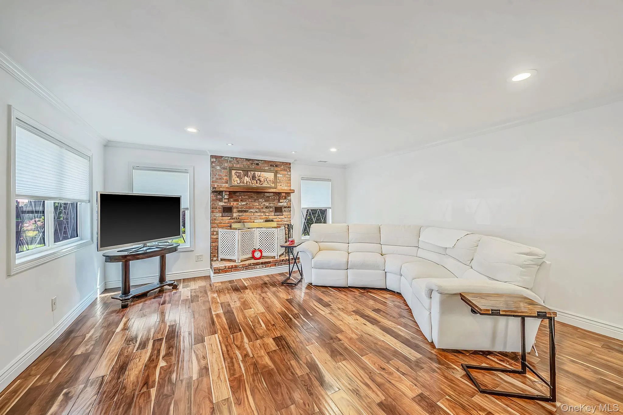 42 Summerfield Court, Babylon, NY, 2 Bedrooms Bedrooms, 5 Rooms Rooms,1 BathroomBathrooms,Residential,For Rent,Summerfield,0,1043270 42 Summerfield Court, Babylon, NY, 2 Bedrooms Bedrooms, 5 Rooms Rooms,1 BathroomBathrooms,Residential,For Rent,Summerfield,0,1043270