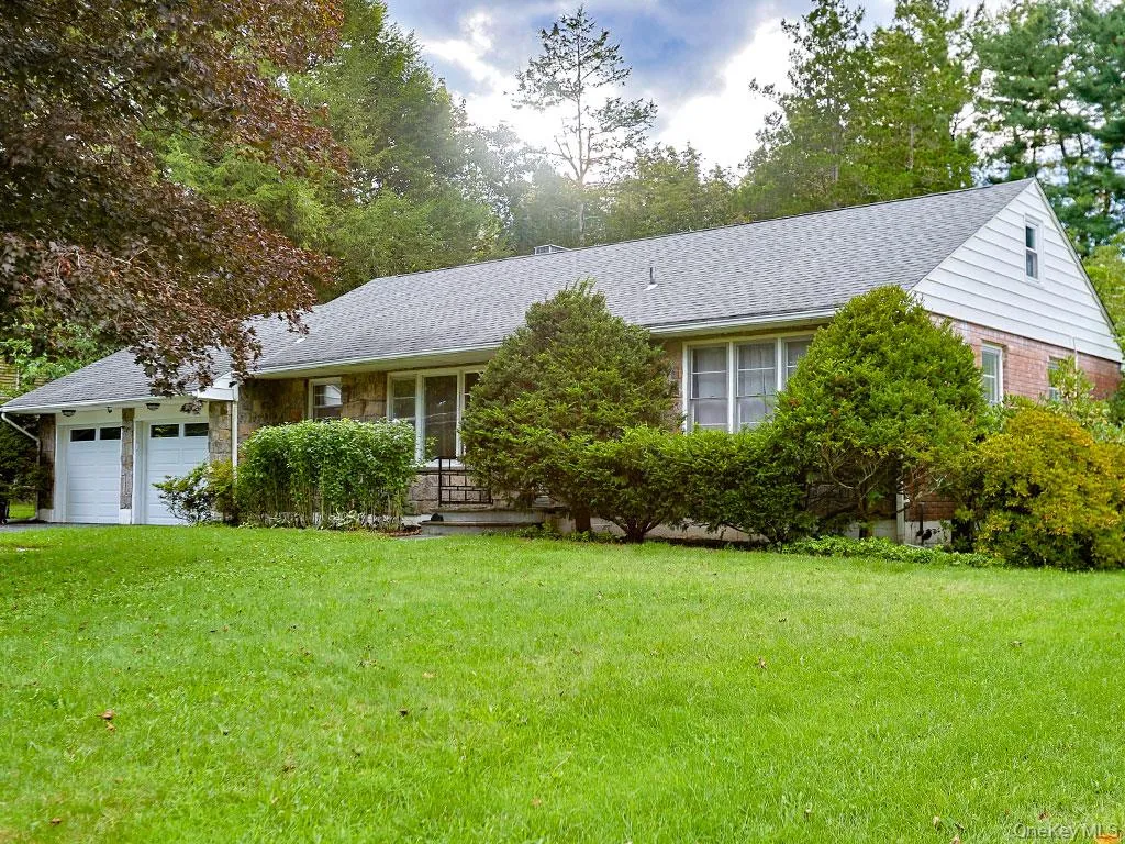 21 Pleasant View Road, Poughkeepsie, NY, 2 Bedrooms Bedrooms, 8 Rooms Rooms,1 BathroomBathrooms,Residential,For Rent,Pleasant View,0,1043271 21 Pleasant View Road, Poughkeepsie, NY, 2 Bedrooms Bedrooms, 8 Rooms Rooms,1 BathroomBathrooms,Residential,For Rent,Pleasant View,0,1043271
