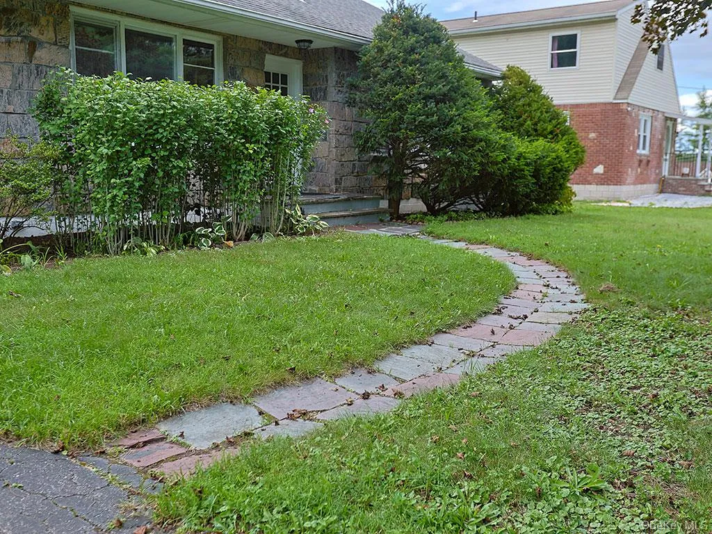 21 Pleasant View Road, Poughkeepsie, NY, 2 Bedrooms Bedrooms, 8 Rooms Rooms,1 BathroomBathrooms,Residential,For Rent,Pleasant View,0,1043271 21 Pleasant View Road, Poughkeepsie, NY, 2 Bedrooms Bedrooms, 8 Rooms Rooms,1 BathroomBathrooms,Residential,For Rent,Pleasant View,0,1043271