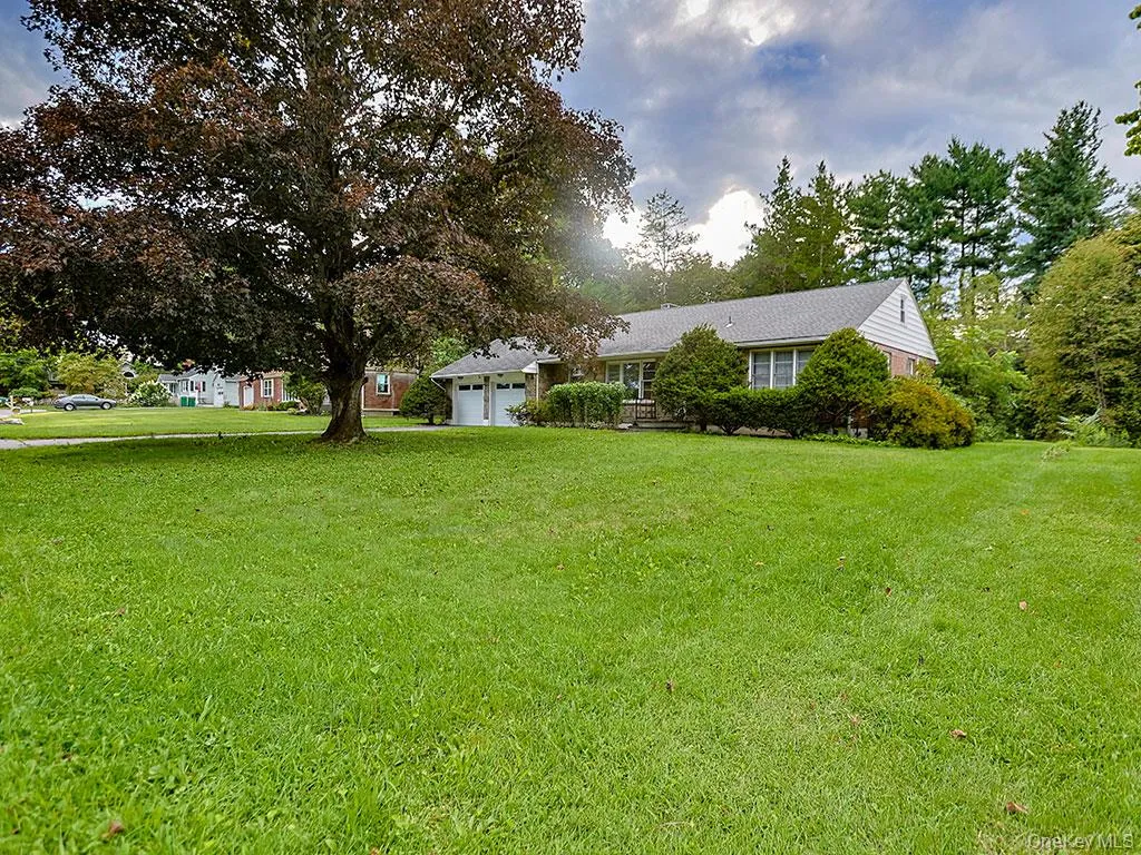 21 Pleasant View Road, Poughkeepsie, NY, 2 Bedrooms Bedrooms, 8 Rooms Rooms,1 BathroomBathrooms,Residential,For Rent,Pleasant View,0,1043271 21 Pleasant View Road, Poughkeepsie, NY, 2 Bedrooms Bedrooms, 8 Rooms Rooms,1 BathroomBathrooms,Residential,For Rent,Pleasant View,0,1043271