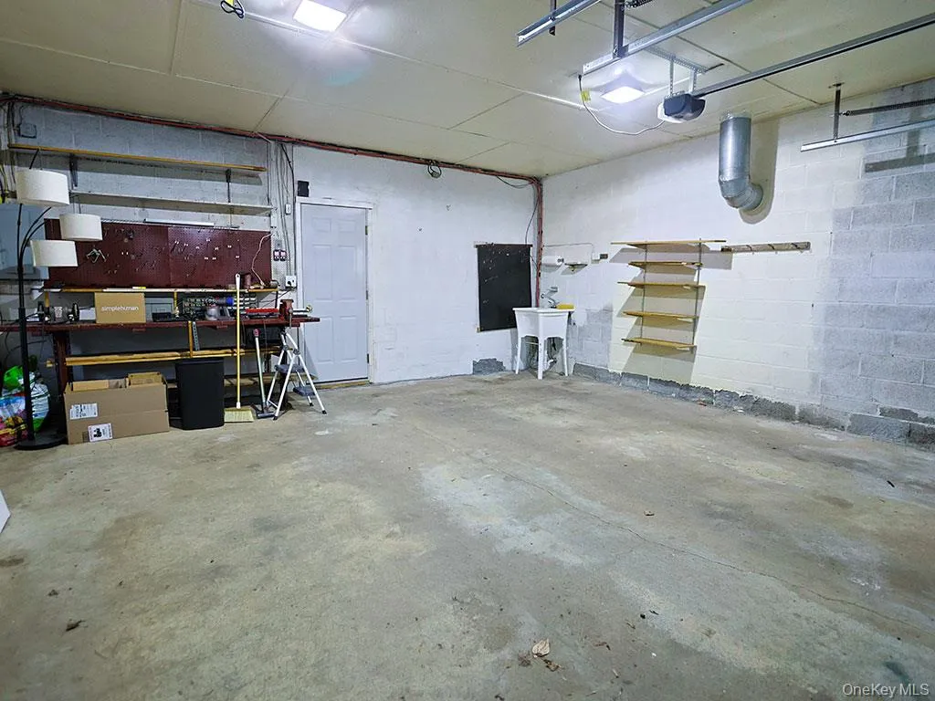 21 Pleasant View Road, Poughkeepsie, NY, 2 Bedrooms Bedrooms, 8 Rooms Rooms,1 BathroomBathrooms,Residential,For Rent,Pleasant View,0,1043271 21 Pleasant View Road, Poughkeepsie, NY, 2 Bedrooms Bedrooms, 8 Rooms Rooms,1 BathroomBathrooms,Residential,For Rent,Pleasant View,0,1043271