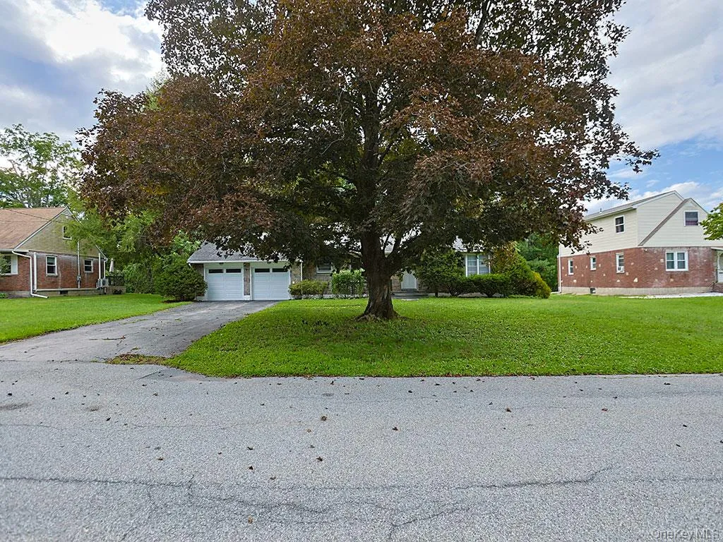 21 Pleasant View Road, Poughkeepsie, NY, 2 Bedrooms Bedrooms, 8 Rooms Rooms,1 BathroomBathrooms,Residential,For Rent,Pleasant View,0,1043271 21 Pleasant View Road, Poughkeepsie, NY, 2 Bedrooms Bedrooms, 8 Rooms Rooms,1 BathroomBathrooms,Residential,For Rent,Pleasant View,0,1043271