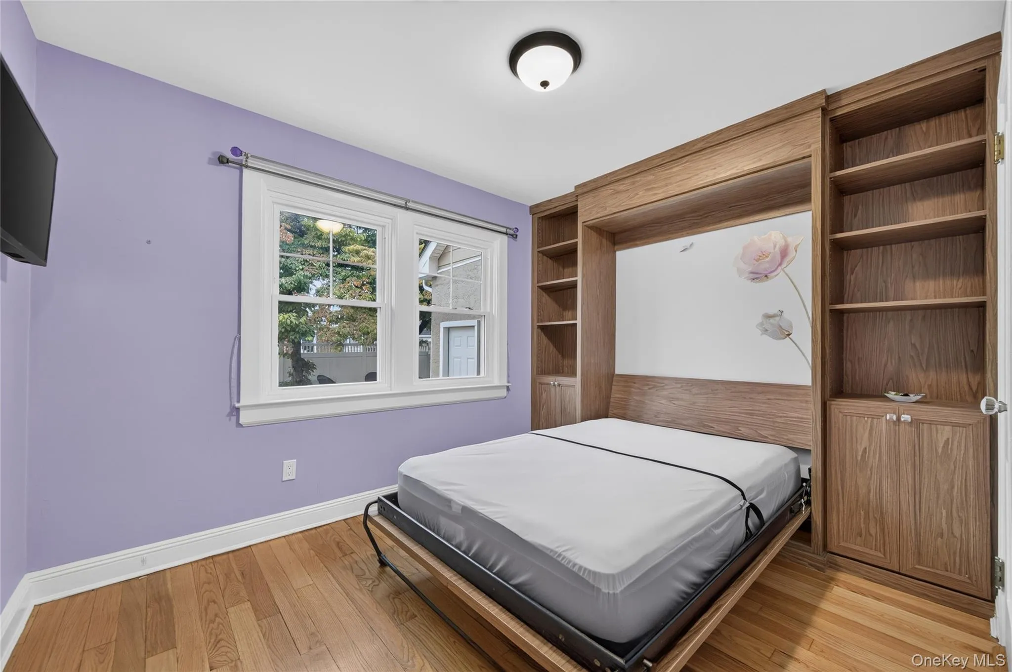 Office/Bedroom with built in Murphy Bed 1 Office/Bedroom with built in Murphy Bed 1