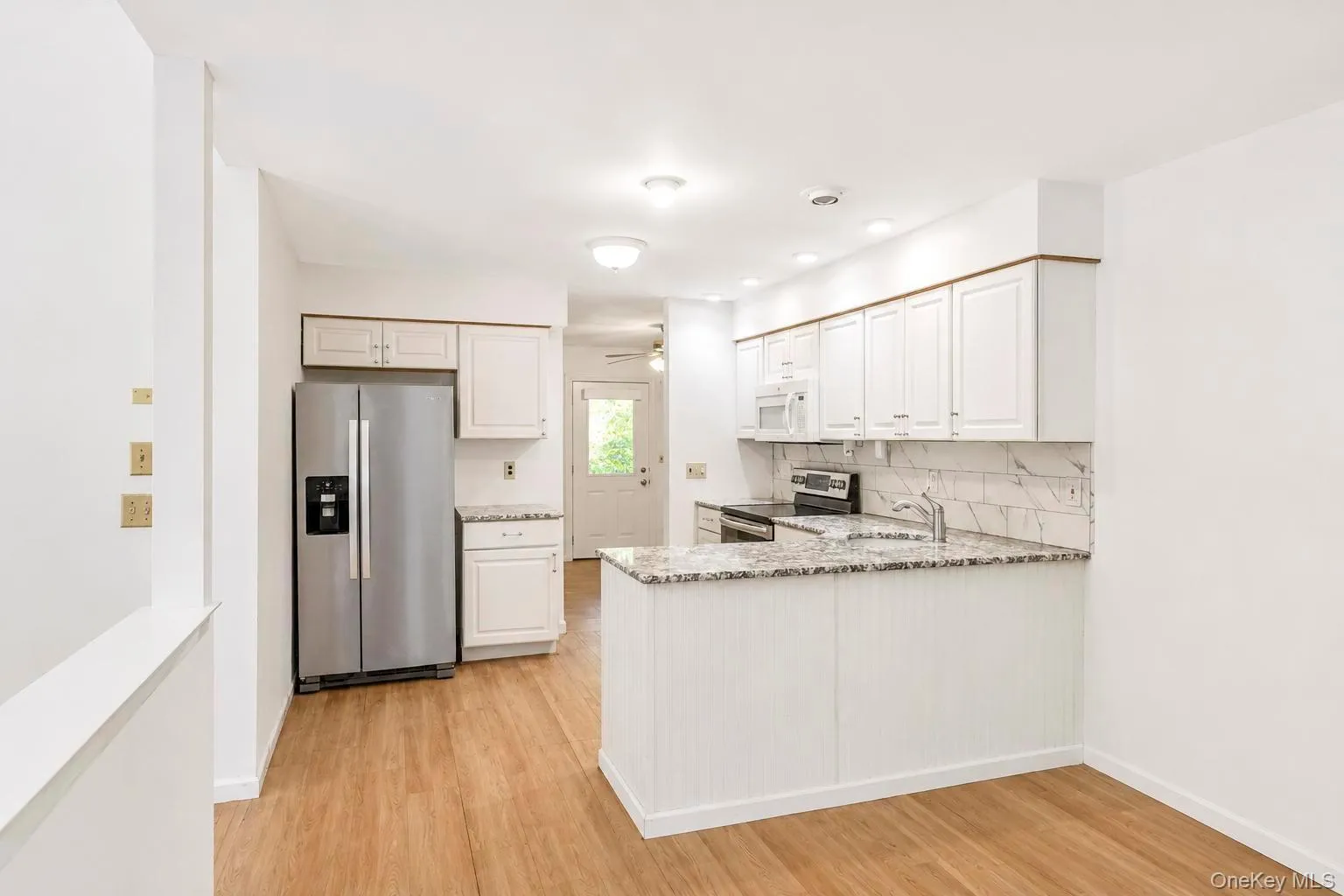 2 Ira Court, Brookhaven, NY, 3 Bedrooms Bedrooms, 9 Rooms Rooms,2 BathroomsBathrooms,Residential,For Rent,Ira,0,1043275 2 Ira Court, Brookhaven, NY, 3 Bedrooms Bedrooms, 9 Rooms Rooms,2 BathroomsBathrooms,Residential,For Rent,Ira,0,1043275