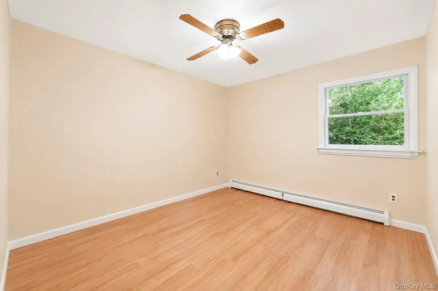 2 Ira Court, Brookhaven, NY, 3 Bedrooms Bedrooms, 9 Rooms Rooms,2 BathroomsBathrooms,Residential,For Rent,Ira,0,1043275 2 Ira Court, Brookhaven, NY, 3 Bedrooms Bedrooms, 9 Rooms Rooms,2 BathroomsBathrooms,Residential,For Rent,Ira,0,1043275