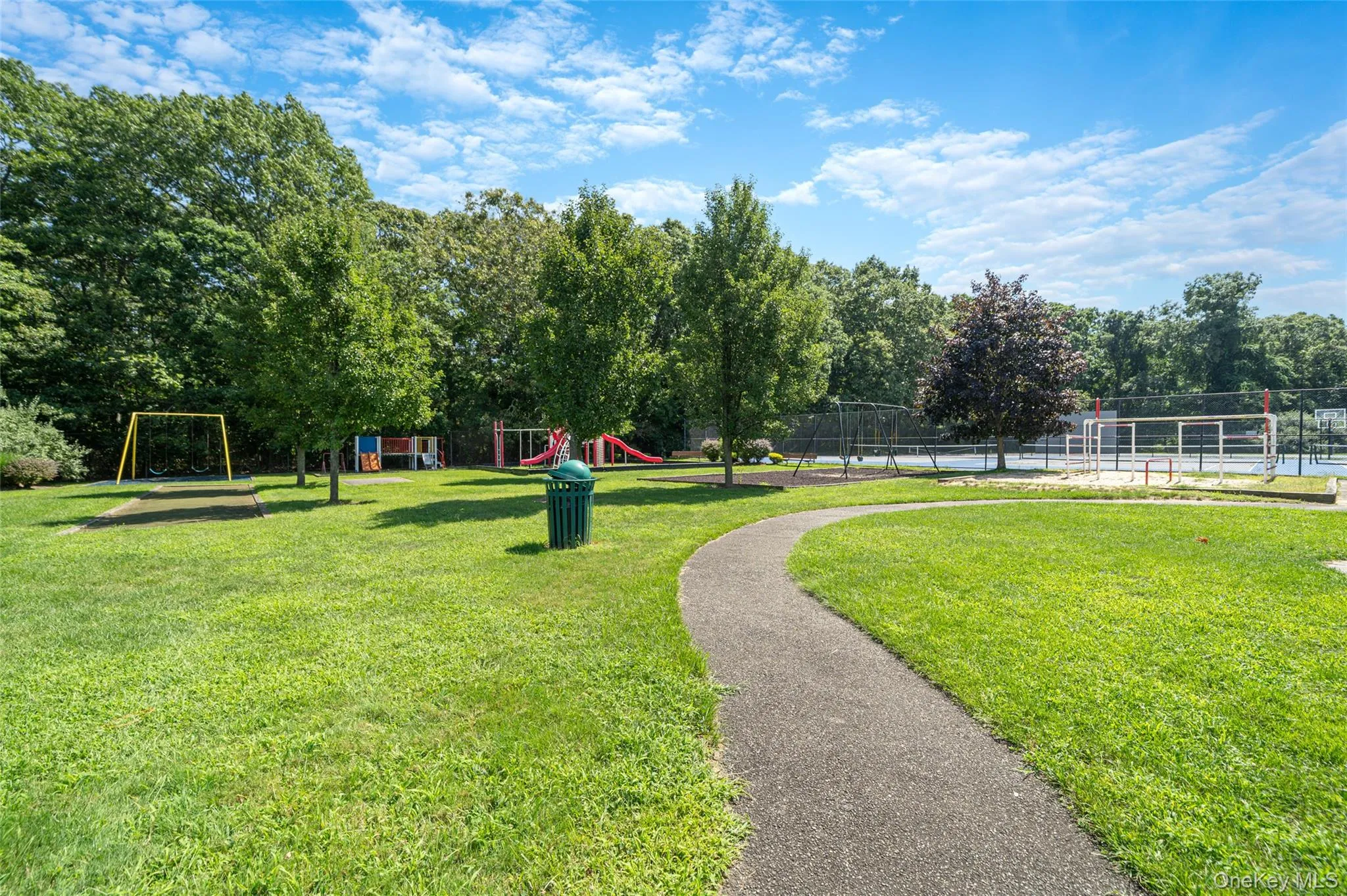 78 Artist Lake Drive, Brookhaven, NY, 2 Bedrooms Bedrooms, 5 Rooms Rooms,2 BathroomsBathrooms,Residential,For Rent,Artist Lake,0,1043276 78 Artist Lake Drive, Brookhaven, NY, 2 Bedrooms Bedrooms, 5 Rooms Rooms,2 BathroomsBathrooms,Residential,For Rent,Artist Lake,0,1043276