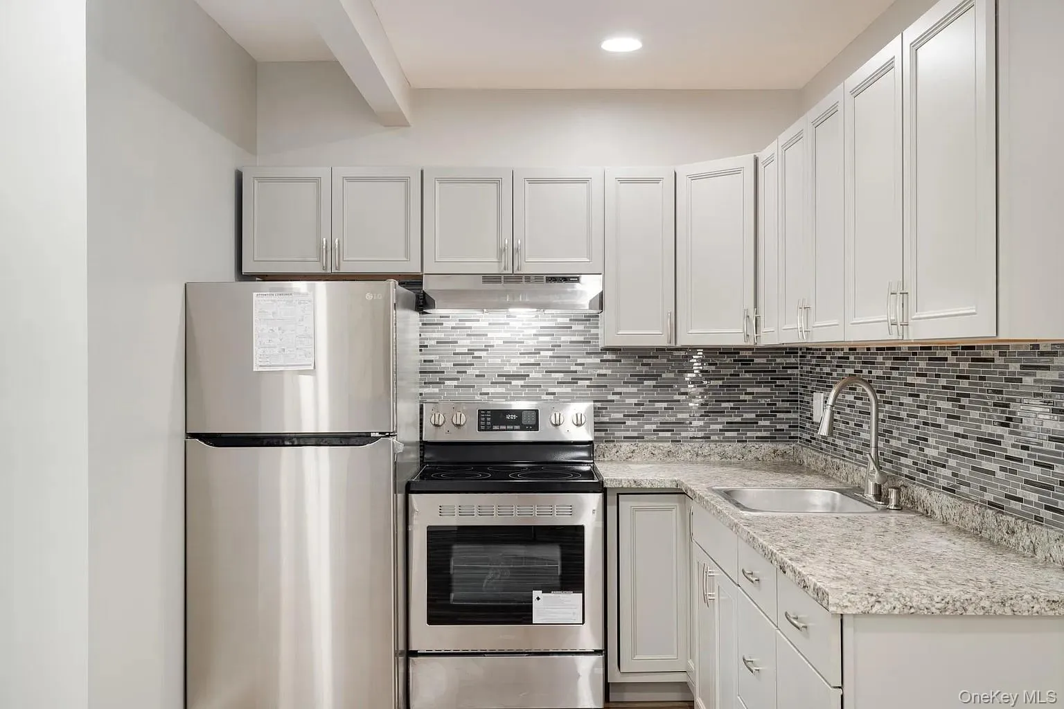 42 Haab Avenue, Babylon, NY, 2 Bedroom Bedrooms, 3 Room Rooms,1 BathroomBathrooms,Residential Lease,For Rent,Haab,0,1043279 42 Haab Avenue, Babylon, NY, 2 Bedroom Bedrooms, 3 Room Rooms,1 BathroomBathrooms,Residential Lease,For Rent,Haab,0,1043279