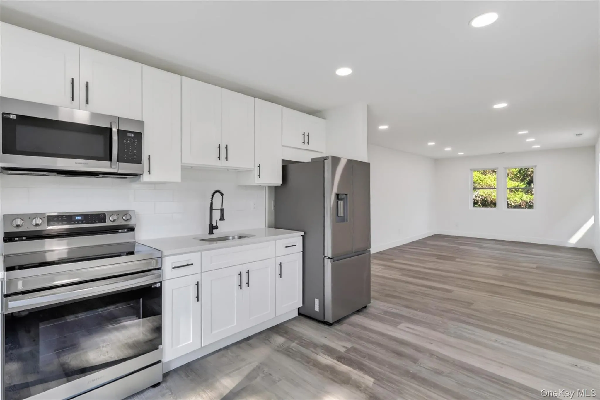 118 Floyd Road, Brookhaven, NY, 4 Bedrooms Bedrooms, 8 Rooms Rooms,3 BathroomsBathrooms,Residential,For Rent,Floyd,0,1043284 118 Floyd Road, Brookhaven, NY, 4 Bedrooms Bedrooms, 8 Rooms Rooms,3 BathroomsBathrooms,Residential,For Rent,Floyd,0,1043284