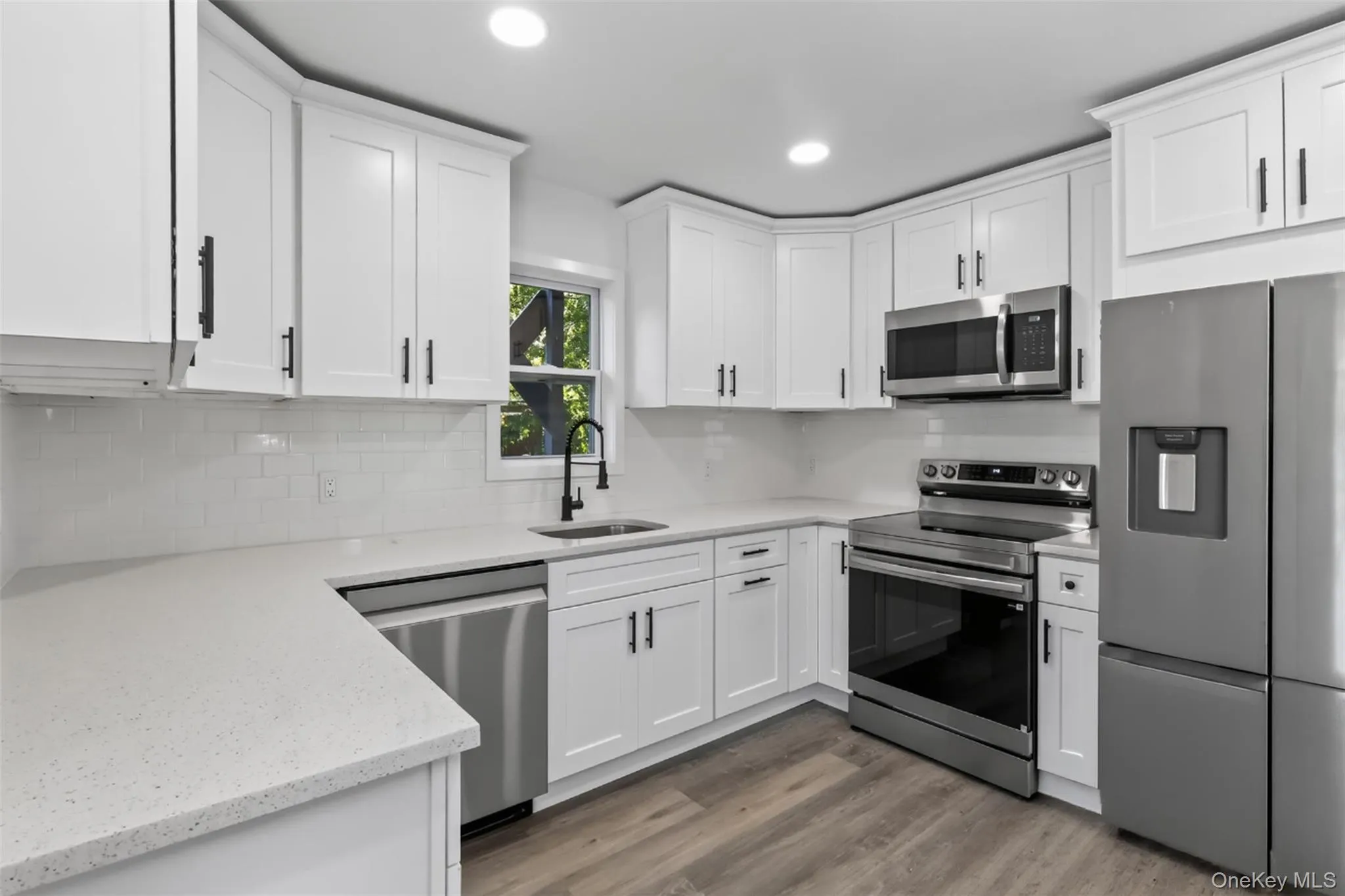 118 Floyd Road, Brookhaven, NY, 4 Bedrooms Bedrooms, 8 Rooms Rooms,3 BathroomsBathrooms,Residential,For Rent,Floyd,0,1043284 118 Floyd Road, Brookhaven, NY, 4 Bedrooms Bedrooms, 8 Rooms Rooms,3 BathroomsBathrooms,Residential,For Rent,Floyd,0,1043284