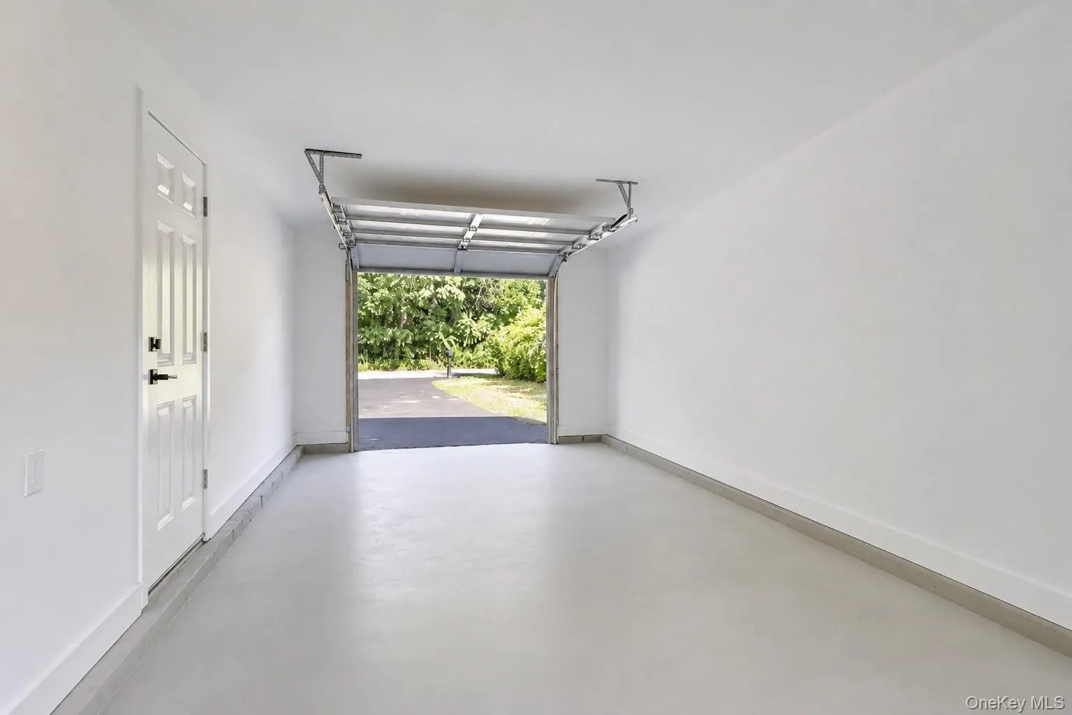 118 Floyd Road, Brookhaven, NY, 4 Bedrooms Bedrooms, 8 Rooms Rooms,3 BathroomsBathrooms,Residential,For Rent,Floyd,0,1043284 118 Floyd Road, Brookhaven, NY, 4 Bedrooms Bedrooms, 8 Rooms Rooms,3 BathroomsBathrooms,Residential,For Rent,Floyd,0,1043284