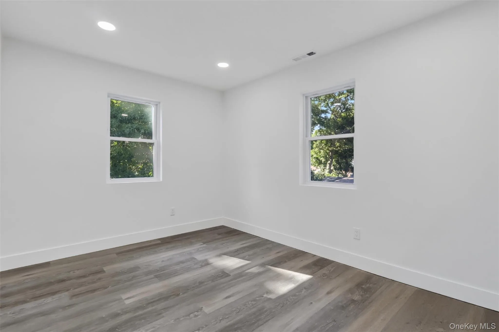 118 Floyd Road, Brookhaven, NY, 4 Bedrooms Bedrooms, 8 Rooms Rooms,3 BathroomsBathrooms,Residential,For Rent,Floyd,0,1043284 118 Floyd Road, Brookhaven, NY, 4 Bedrooms Bedrooms, 8 Rooms Rooms,3 BathroomsBathrooms,Residential,For Rent,Floyd,0,1043284