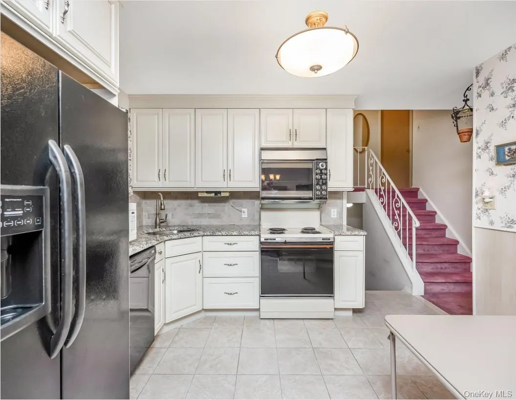 162 Washington Street, Oyster Bay, NY, 3 Bedrooms Bedrooms, 7 Rooms Rooms,2 BathroomsBathrooms,Residential,For Rent,Washington,0,1043285 162 Washington Street, Oyster Bay, NY, 3 Bedrooms Bedrooms, 7 Rooms Rooms,2 BathroomsBathrooms,Residential,For Rent,Washington,0,1043285
