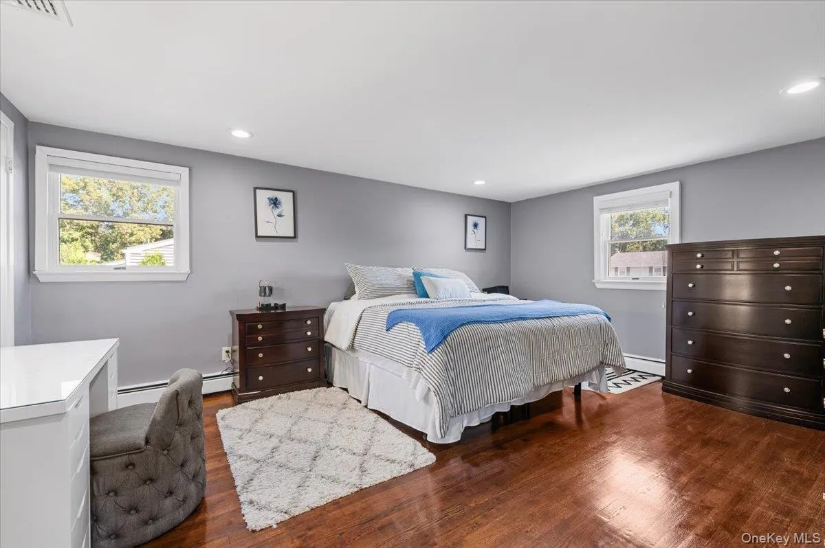 41 Longstreet Drive, Brookhaven, NY, 4 Bedrooms Bedrooms, 10 Rooms Rooms,2 BathroomsBathrooms,Residential,For Rent,Longstreet,0,1043286 41 Longstreet Drive, Brookhaven, NY, 4 Bedrooms Bedrooms, 10 Rooms Rooms,2 BathroomsBathrooms,Residential,For Rent,Longstreet,0,1043286
